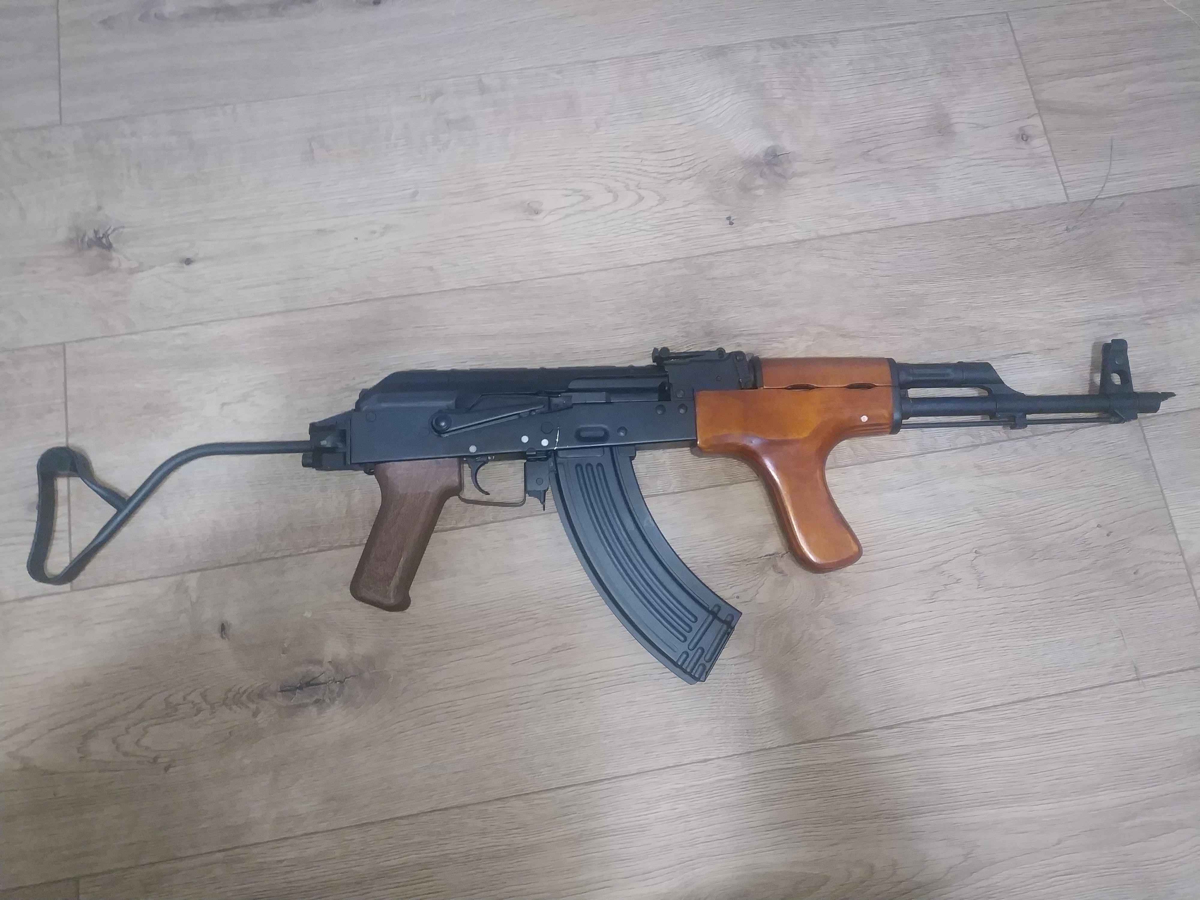 CYMA CM.048 AK + 4 magazynki + ładowarka | stal | zestaw
