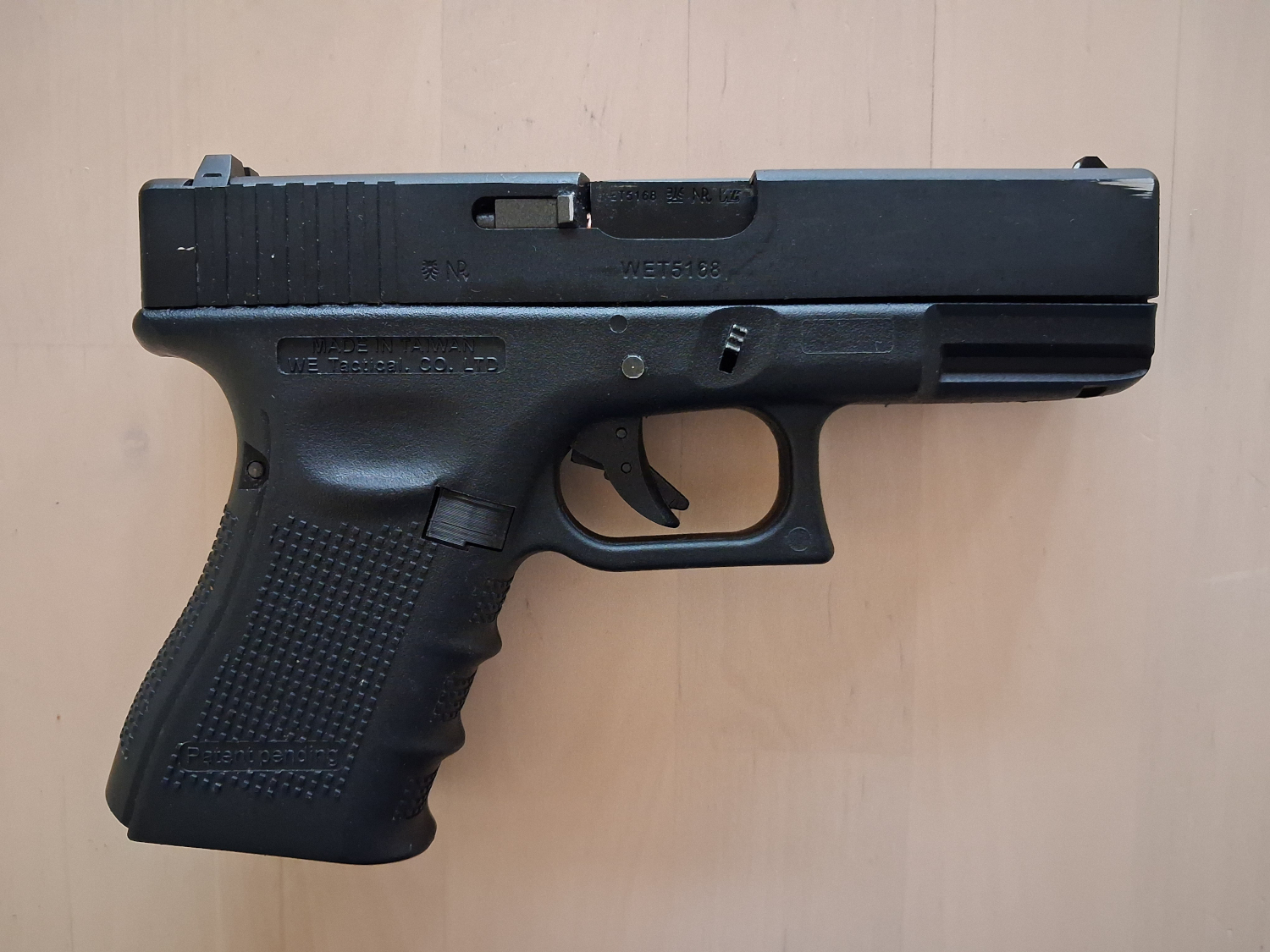 WE Glock 19 gen 4 gbb, tuning guarder / poseidon, 2 magazynki