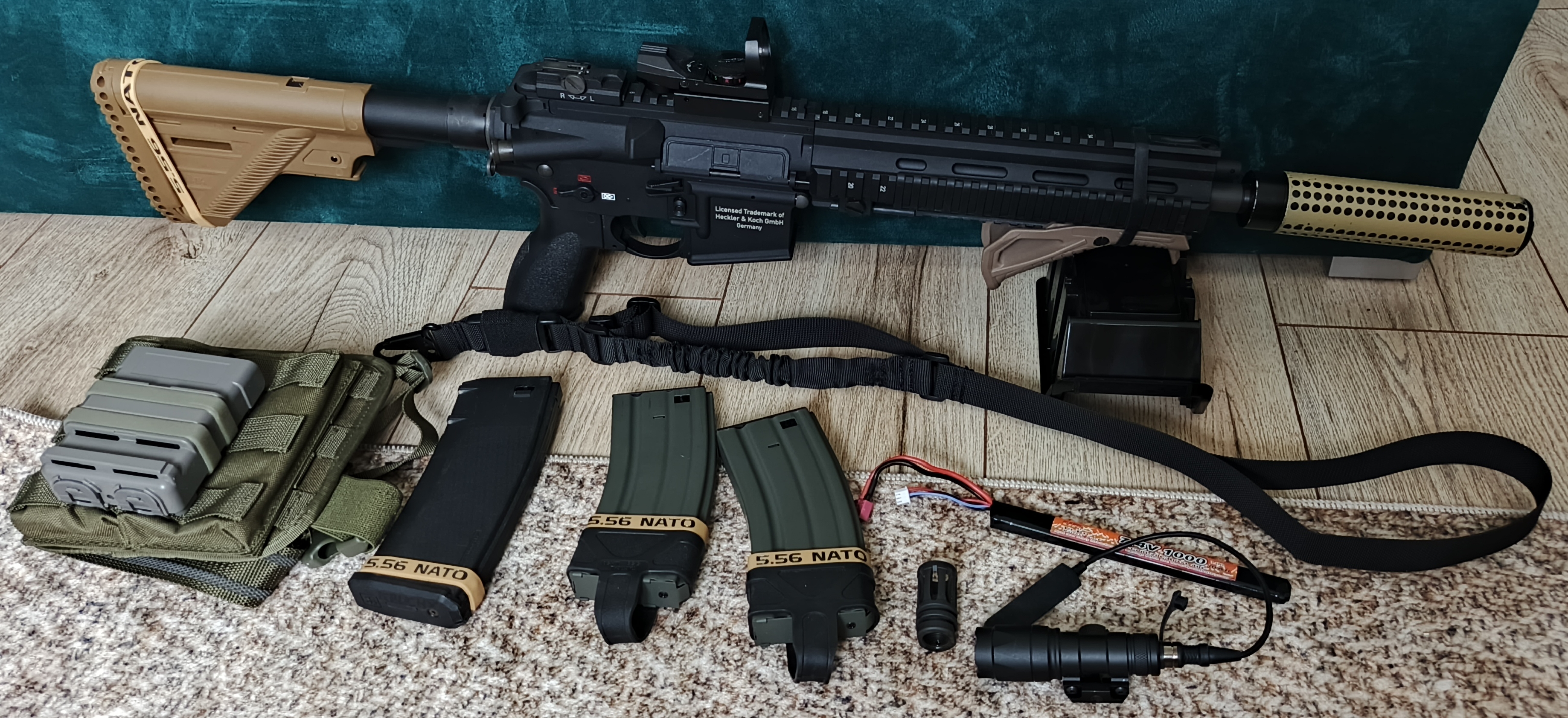 HK416 A5 UMAREX + dodatki.
