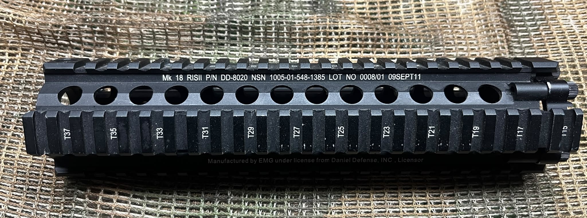 Front Daniel Defence 9,5" licencja EMG