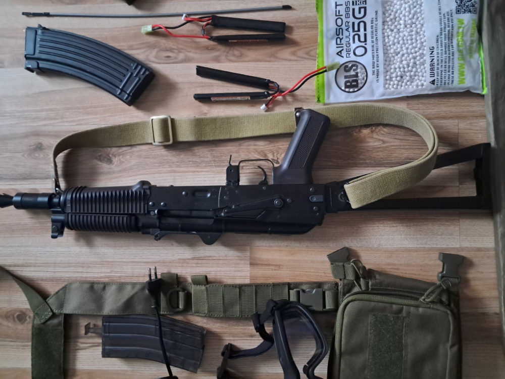 Komplety zestaw ASG na start! Cyma 045 (AKS-74U) + 4 magi + szpej + li-po