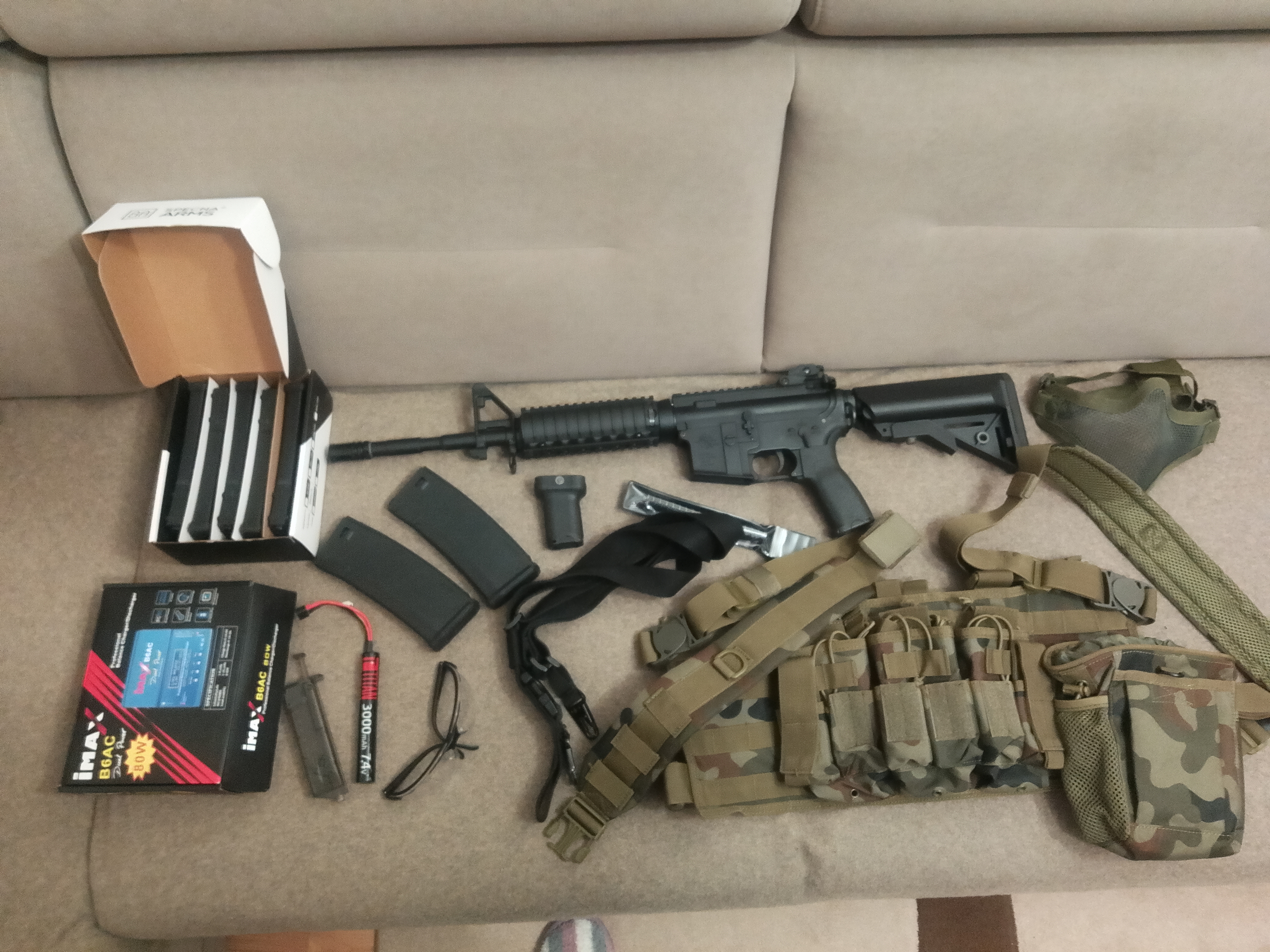 Replika karabina RRA SA-03 EDGE z dodatkamii