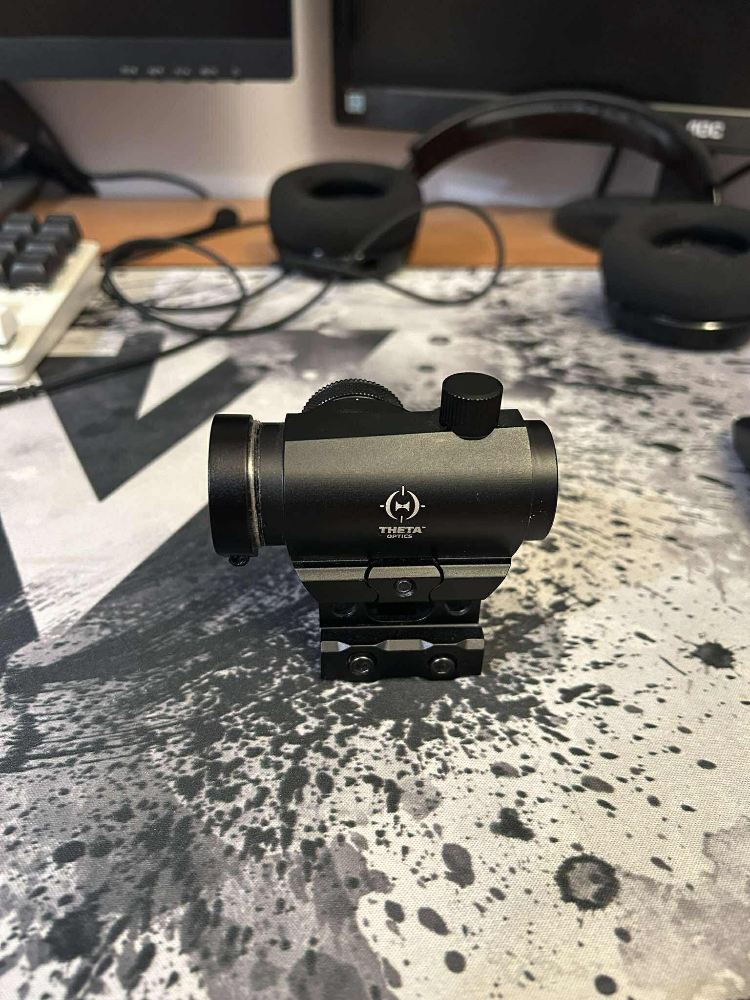 Kolimator ThetaOptics+osłonka