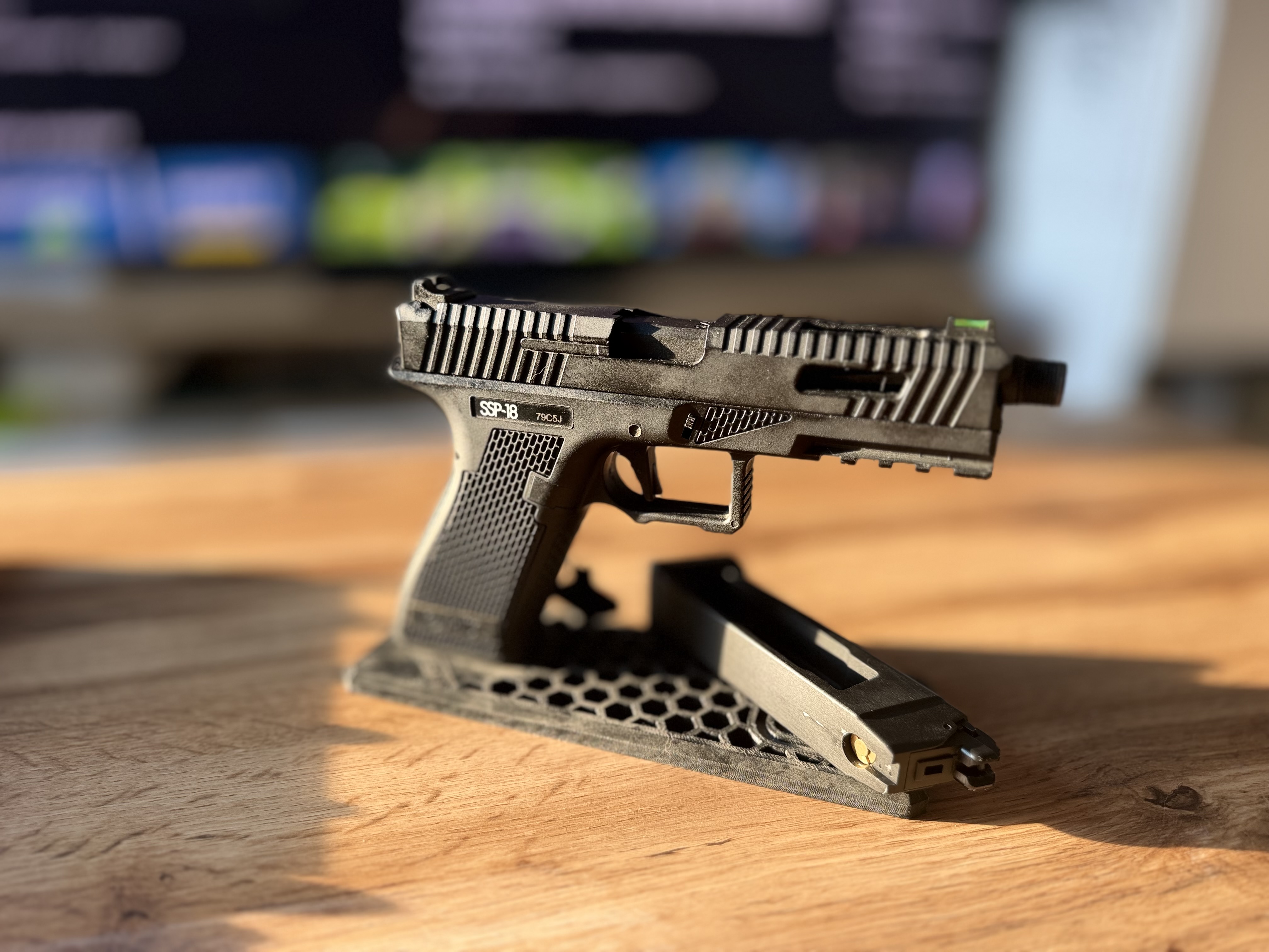 Novritsch SSP-18 [uszkodzony magazynek]