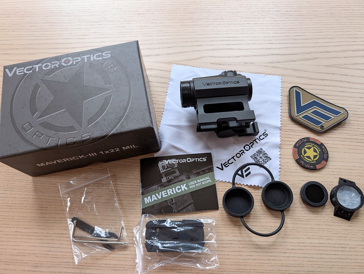Kolimator Vector Optics Maverick 3 1x22 MIL Red Dot + osłony