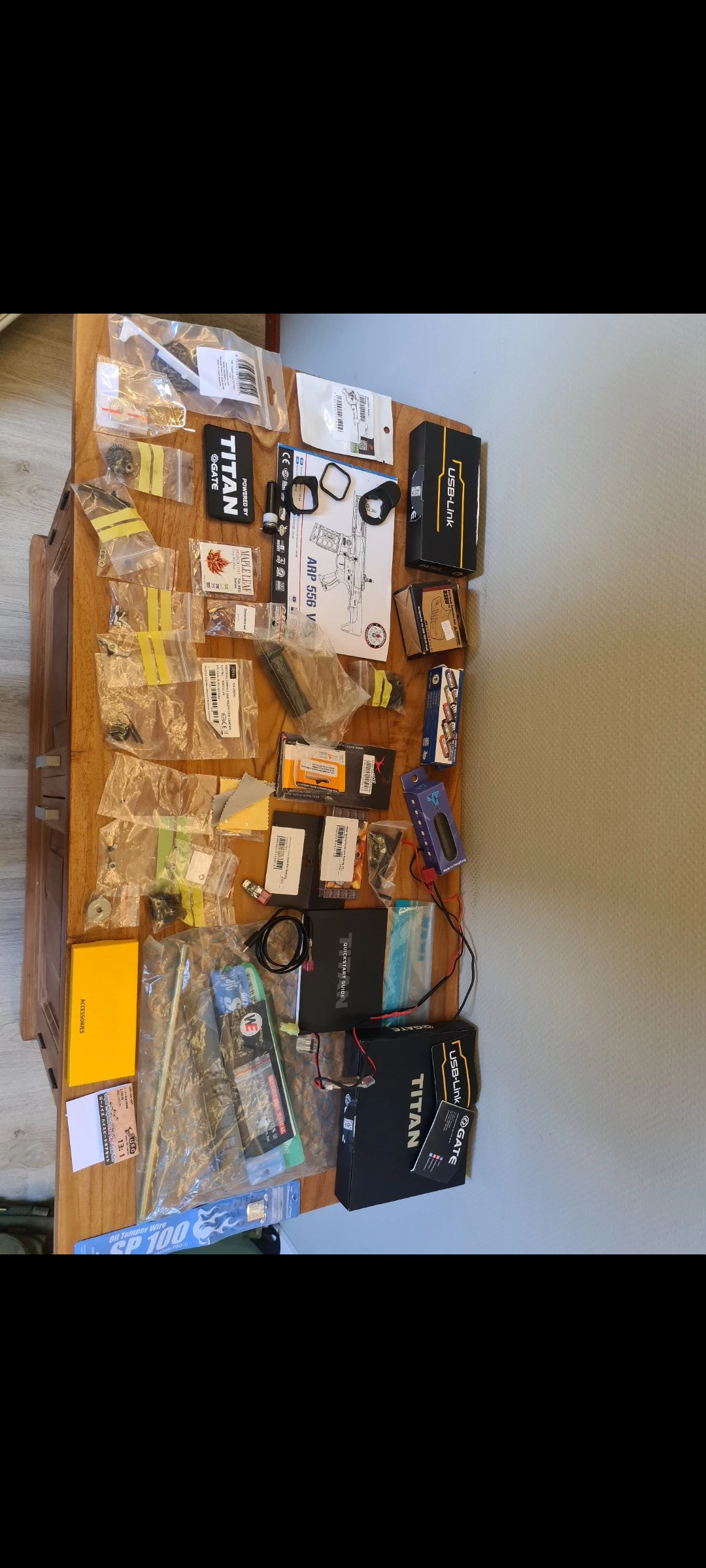 W pełni spersonalizowany Arp 556 V2S + maska barwiąca i dodatki!