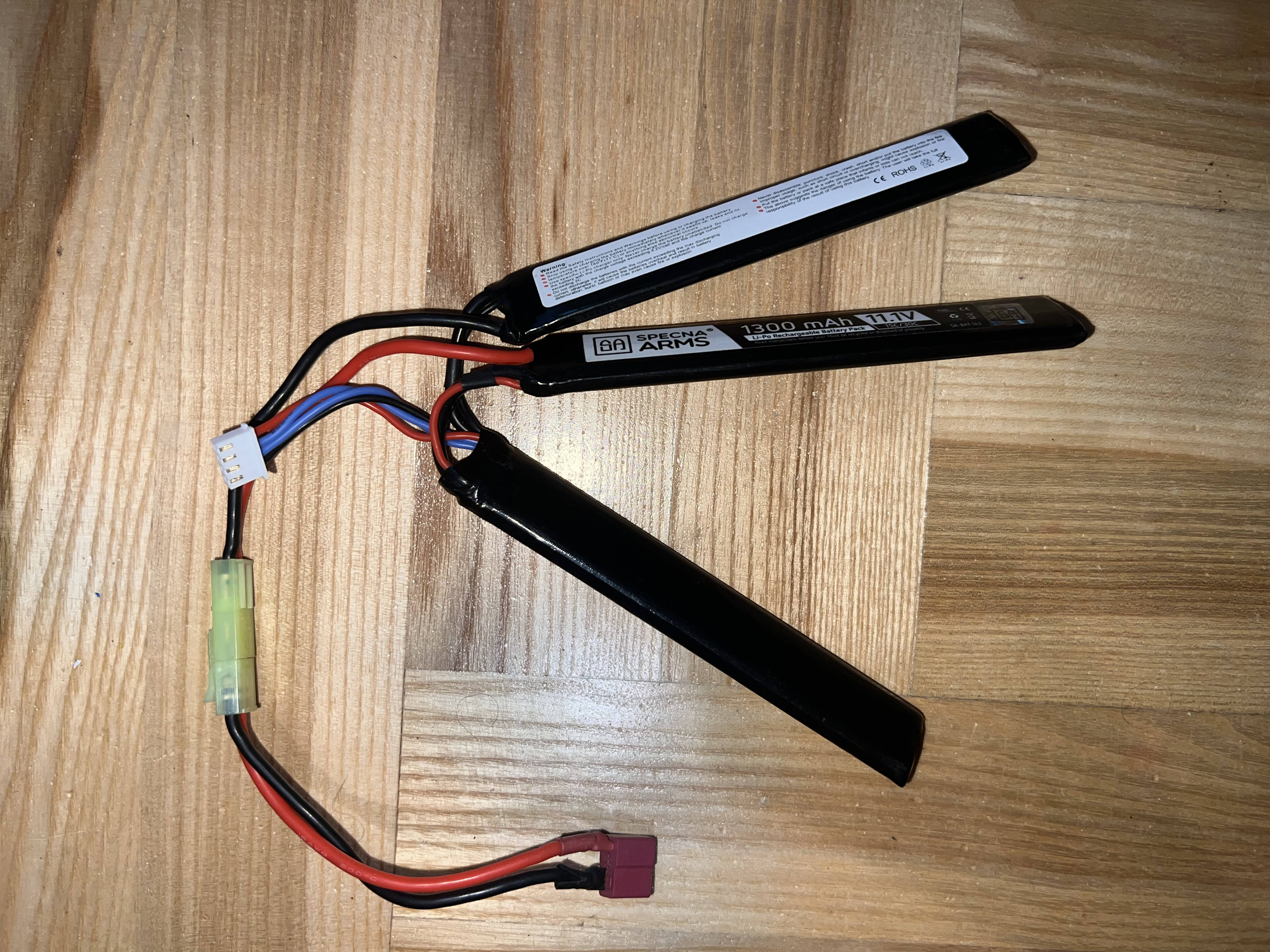 Akumulatory specna arms 1300mah 11,1v + ładowarka
