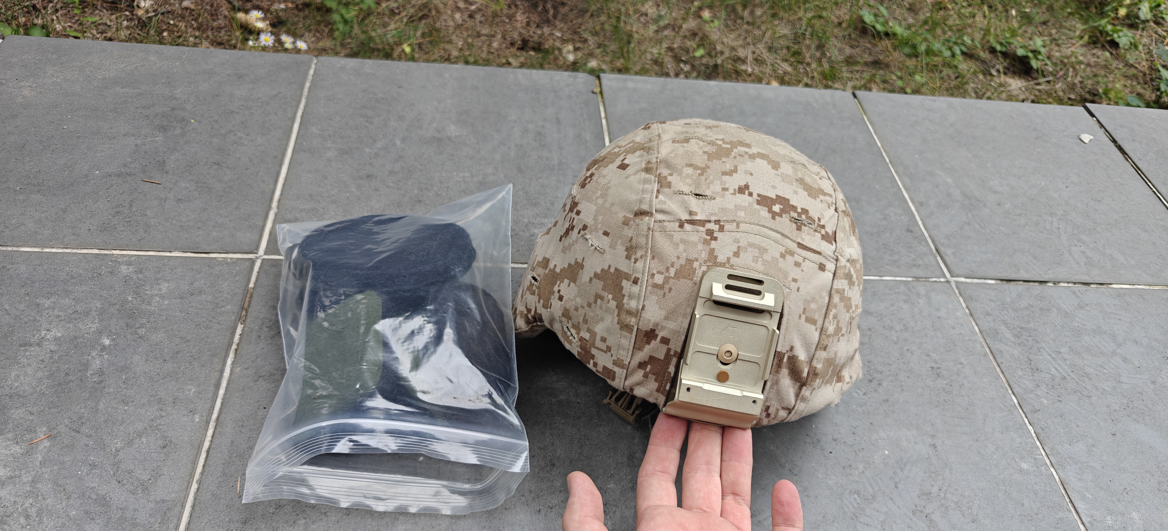 hełm USMC ECH Large + pokrowiec marpat + blacha NVG