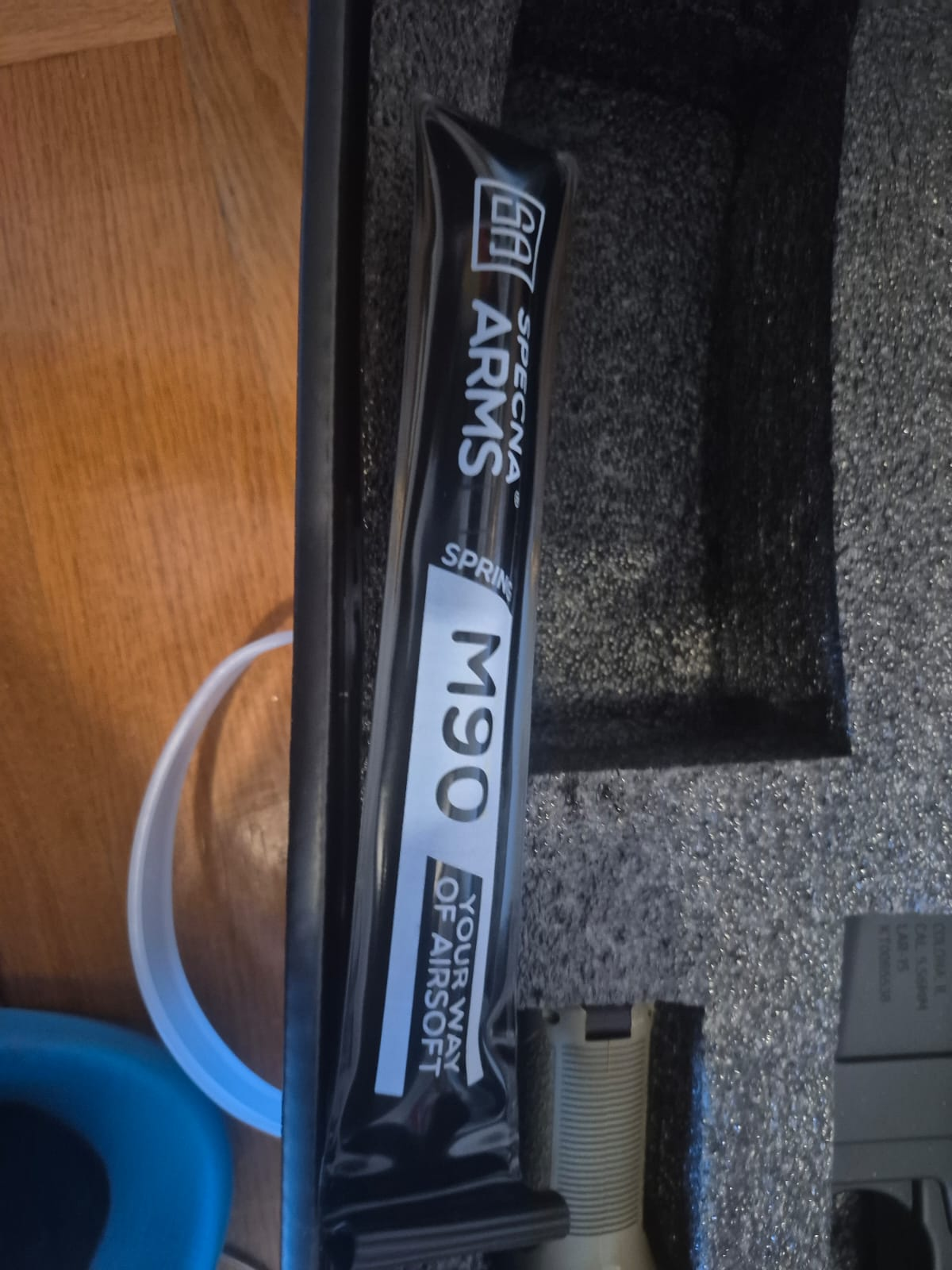 Replika karabinka RRA SA-E05 EDGE 2.0™ GATE ASTER- Half-Tan