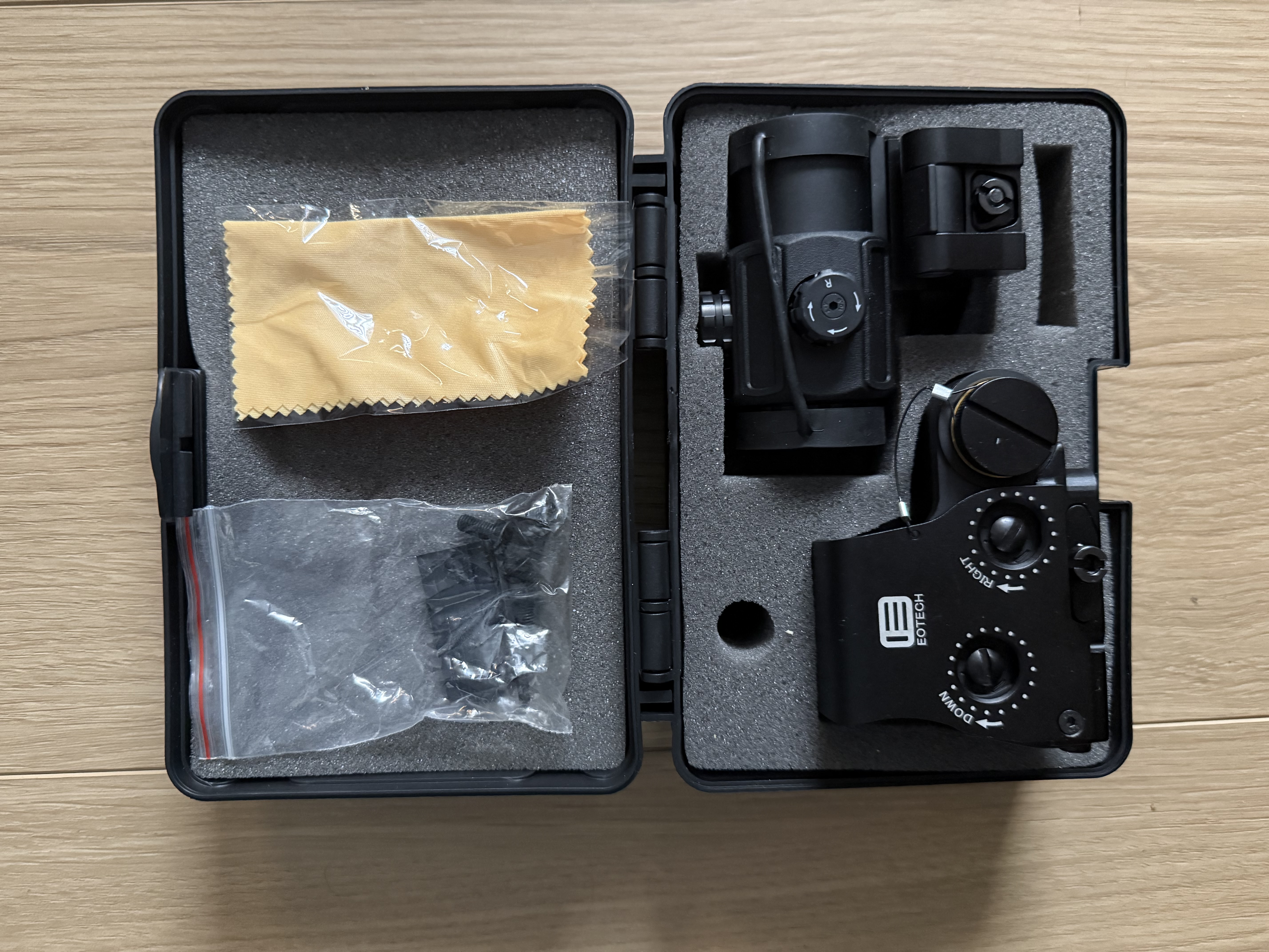 Eotech 558 XPS3 z powiększalnikiem g43