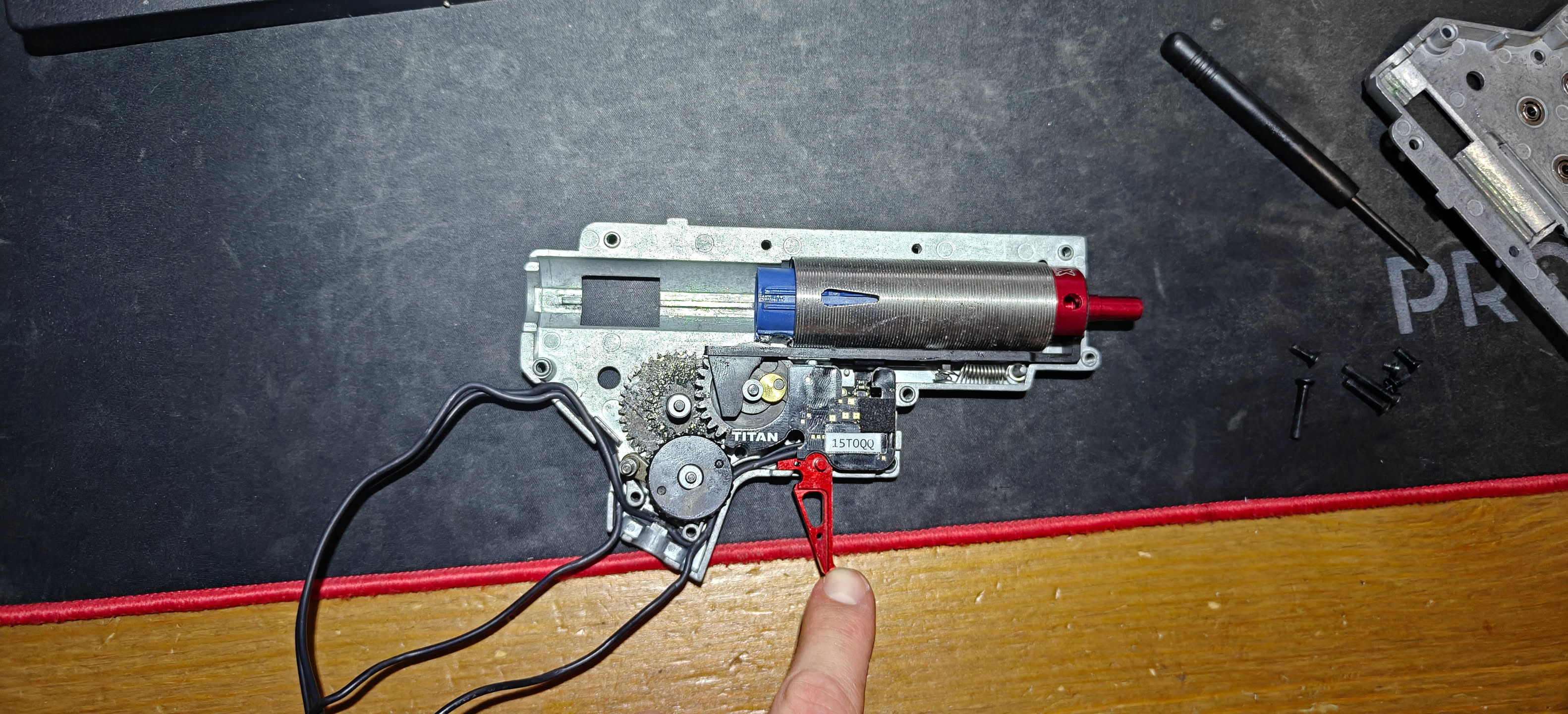 LMT DEFENDER 4 GATE TITAN KAC RAS Free Float