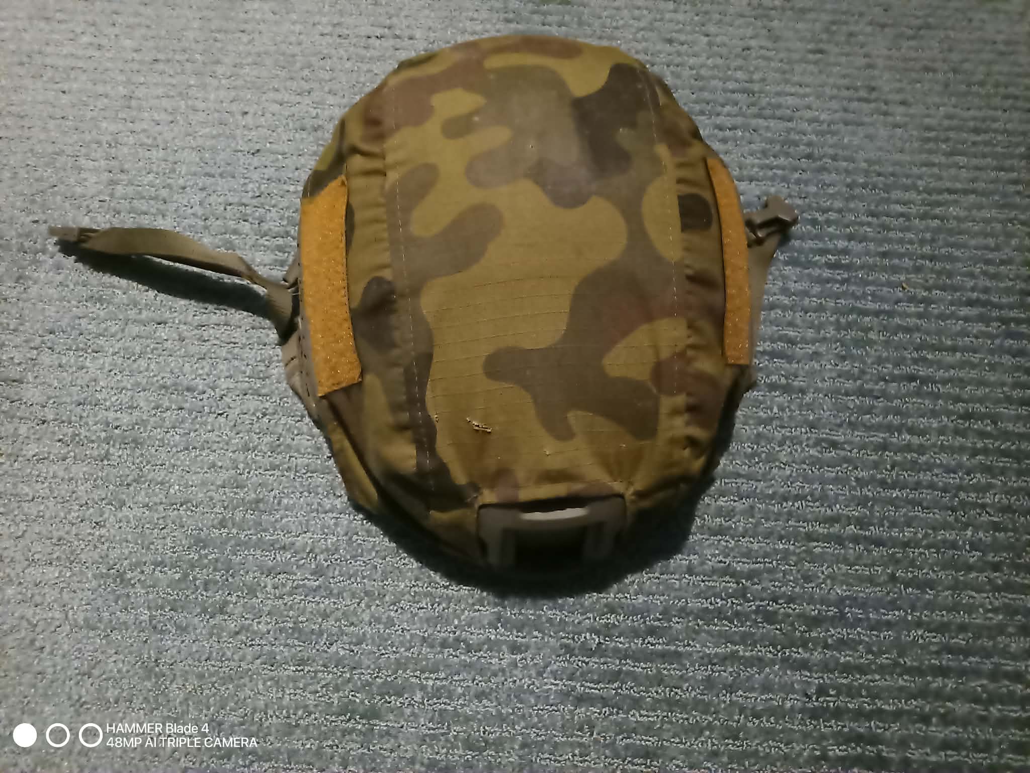 Plastikowy hełm fast + pokrowiec wz93