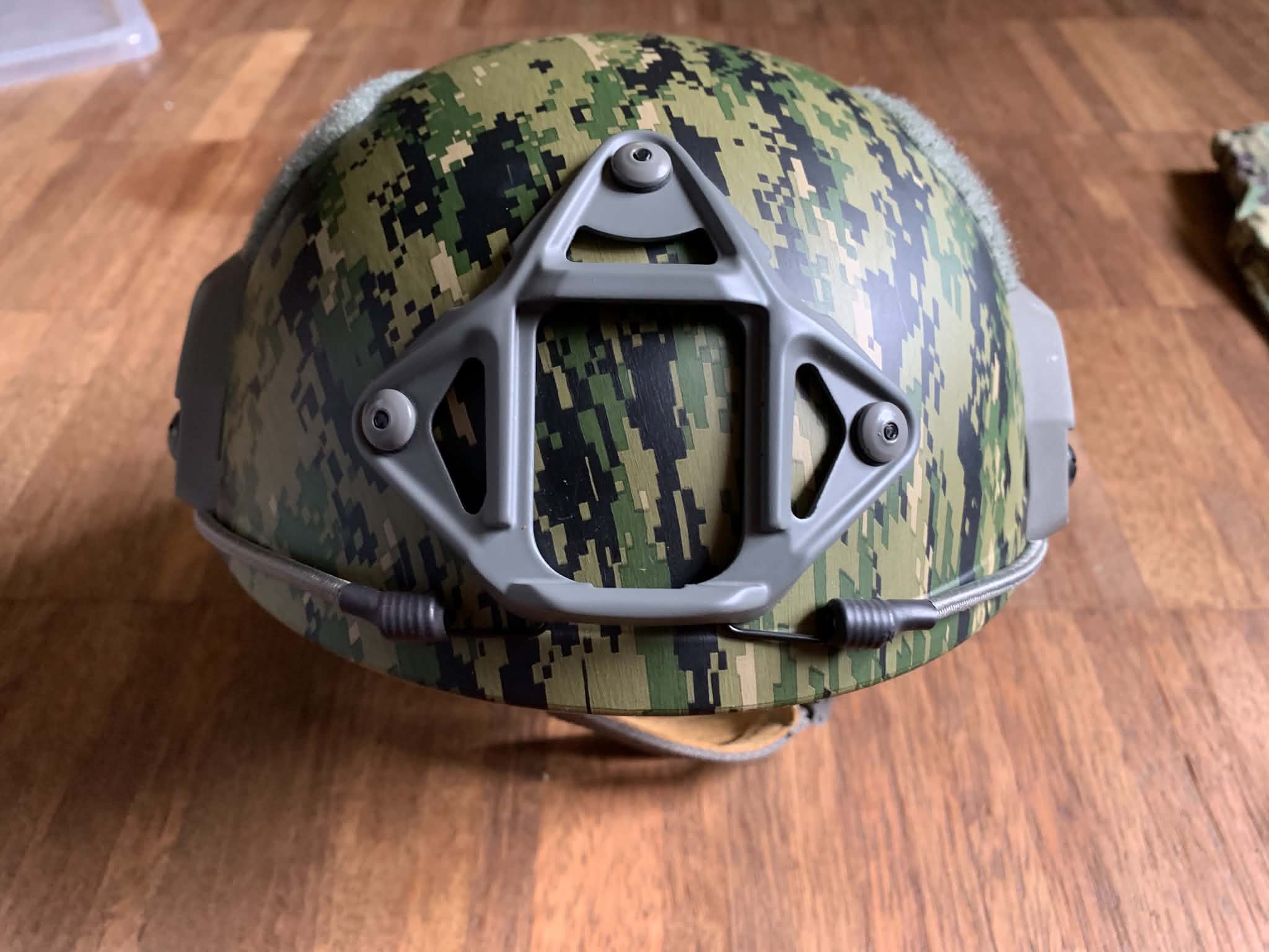 Kask/chełm AOR2 FMA wersja thick rozmiar M/L (crye precision, ops core, eagle indsutries, lbt, aor1)
