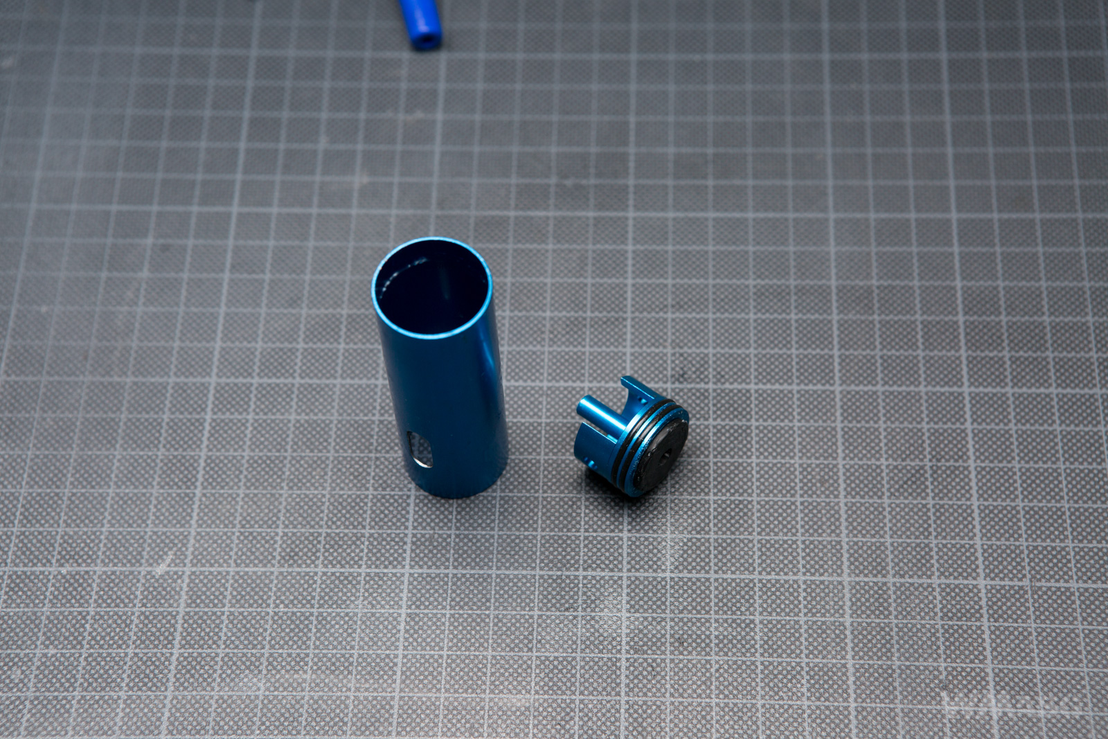 Specna Arms SA-E12 PDW - wewnątrz