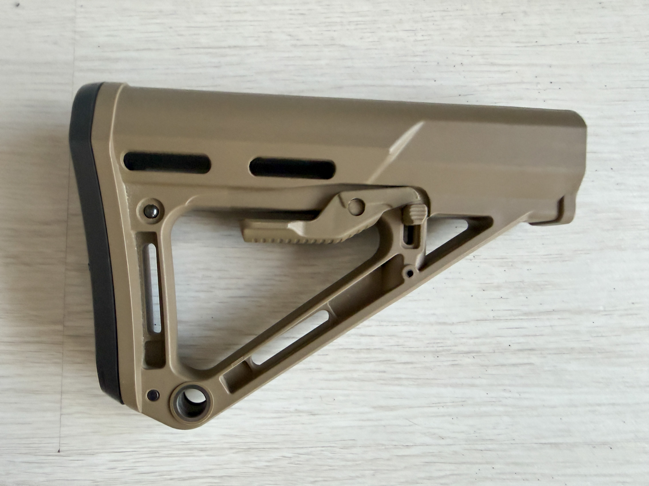 KOMPAKTOWA KOLBA RS3 DO SERII AR-15/M4 - TAN [APS]