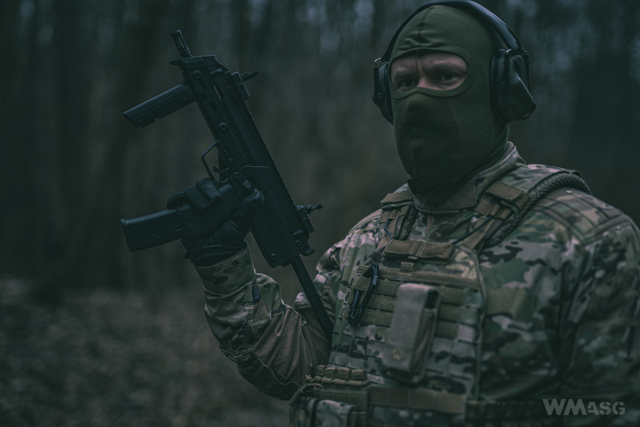 HK MP7A1 AEG - UMAREX/VFC- w terenie