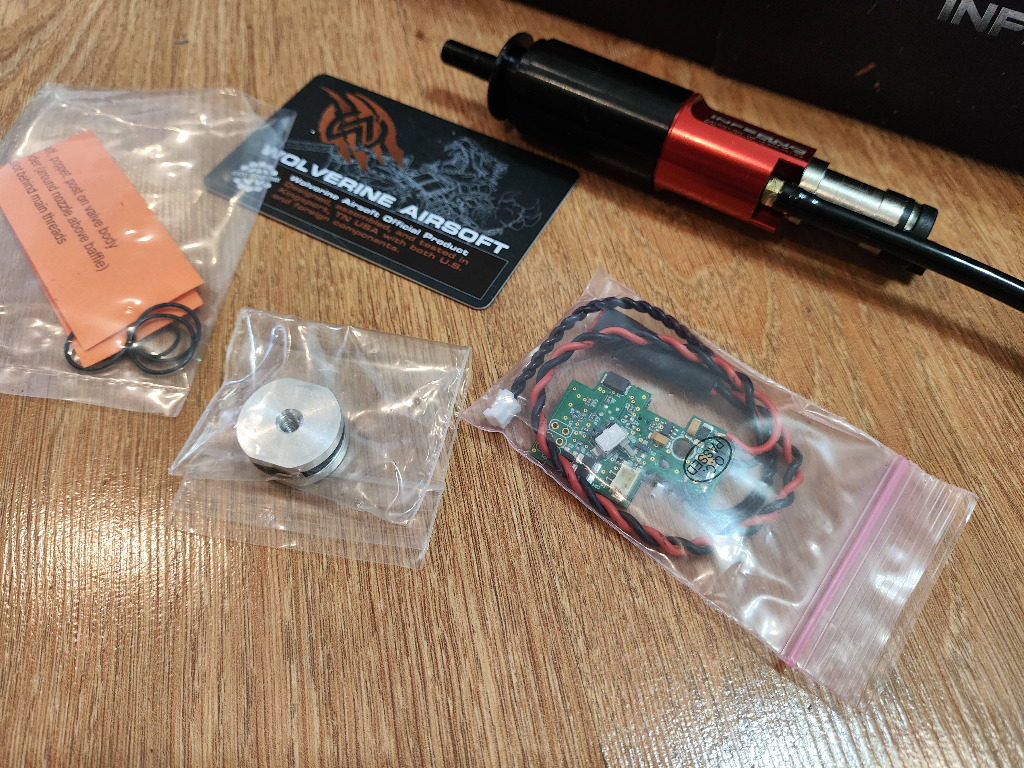 Inferno GEN 2 + Elektronika - złącze US.