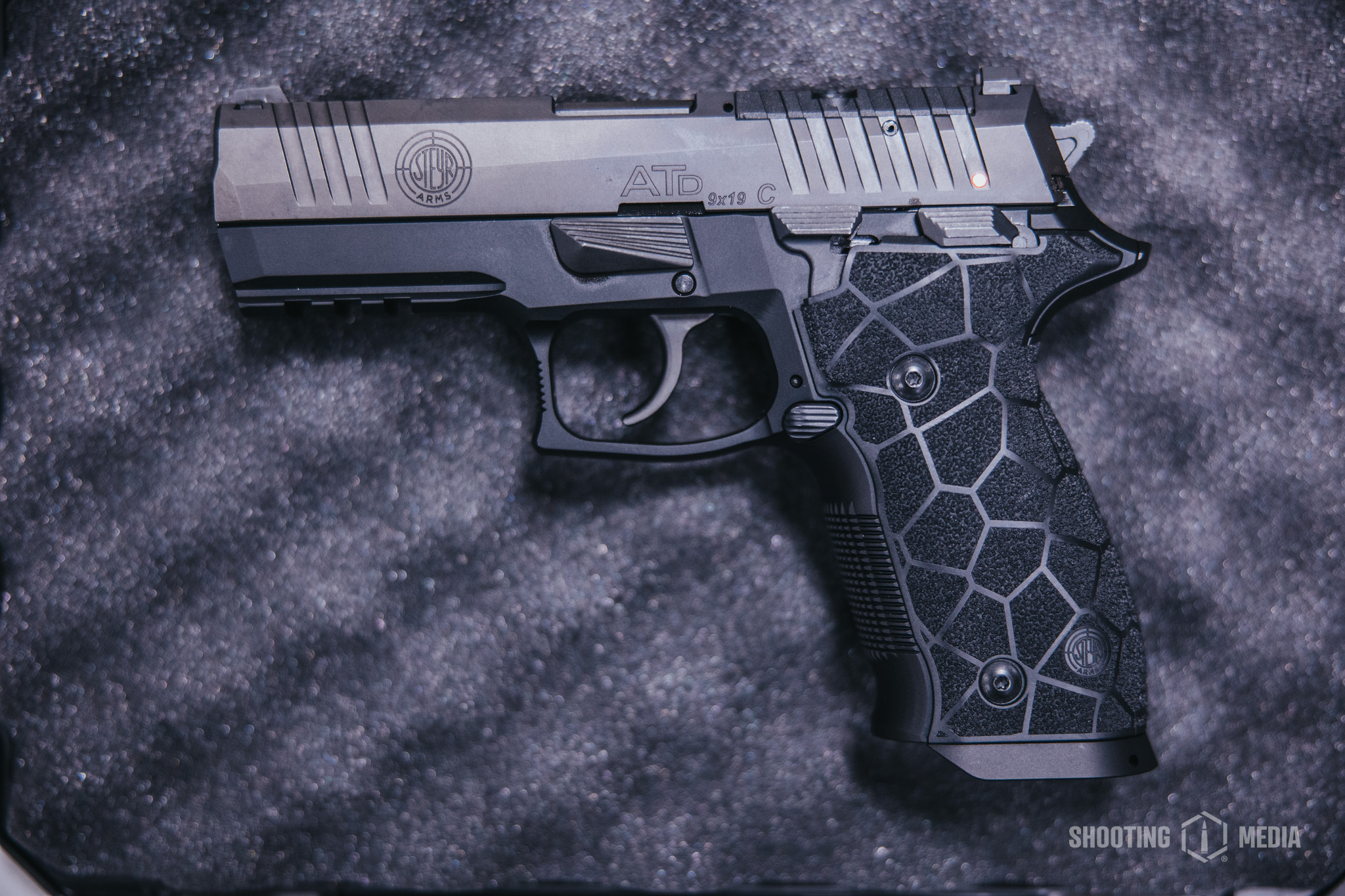 Polska premiera pistoletu Steyr AT