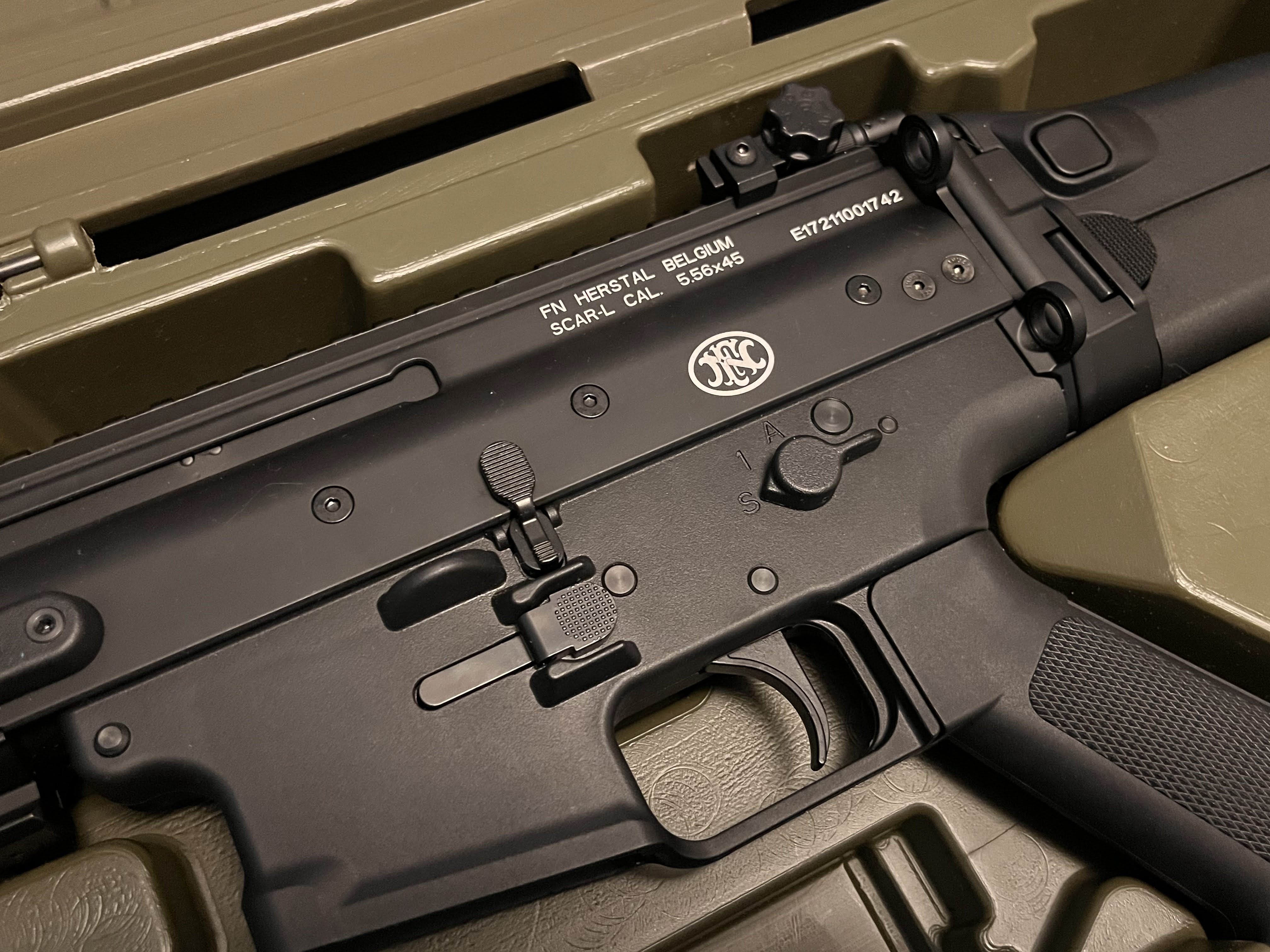 Cybergun Scar-L z walizką transportową