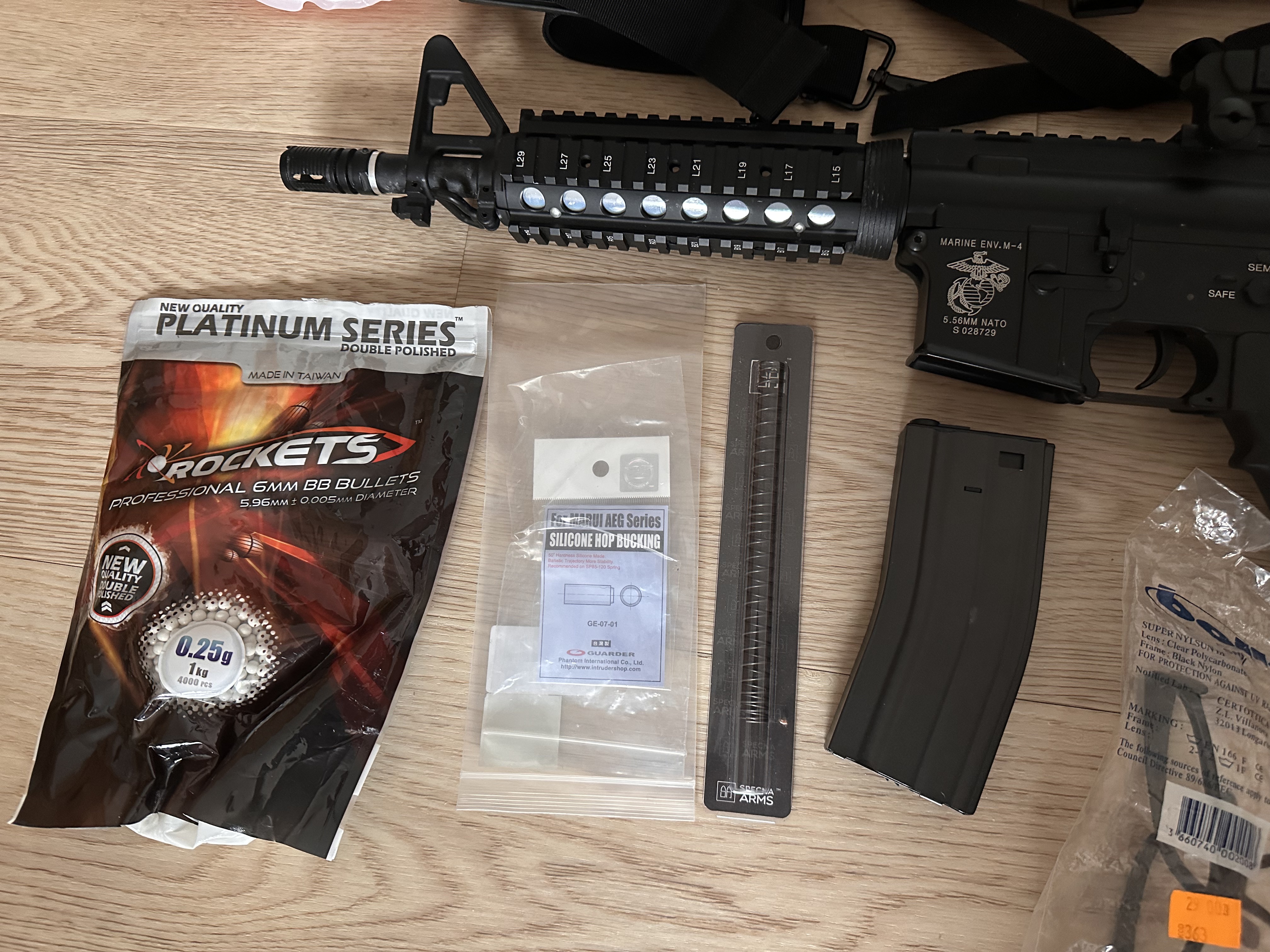 Replika Specna Arms SA-B02 (do naprawy!) z akcesoriami