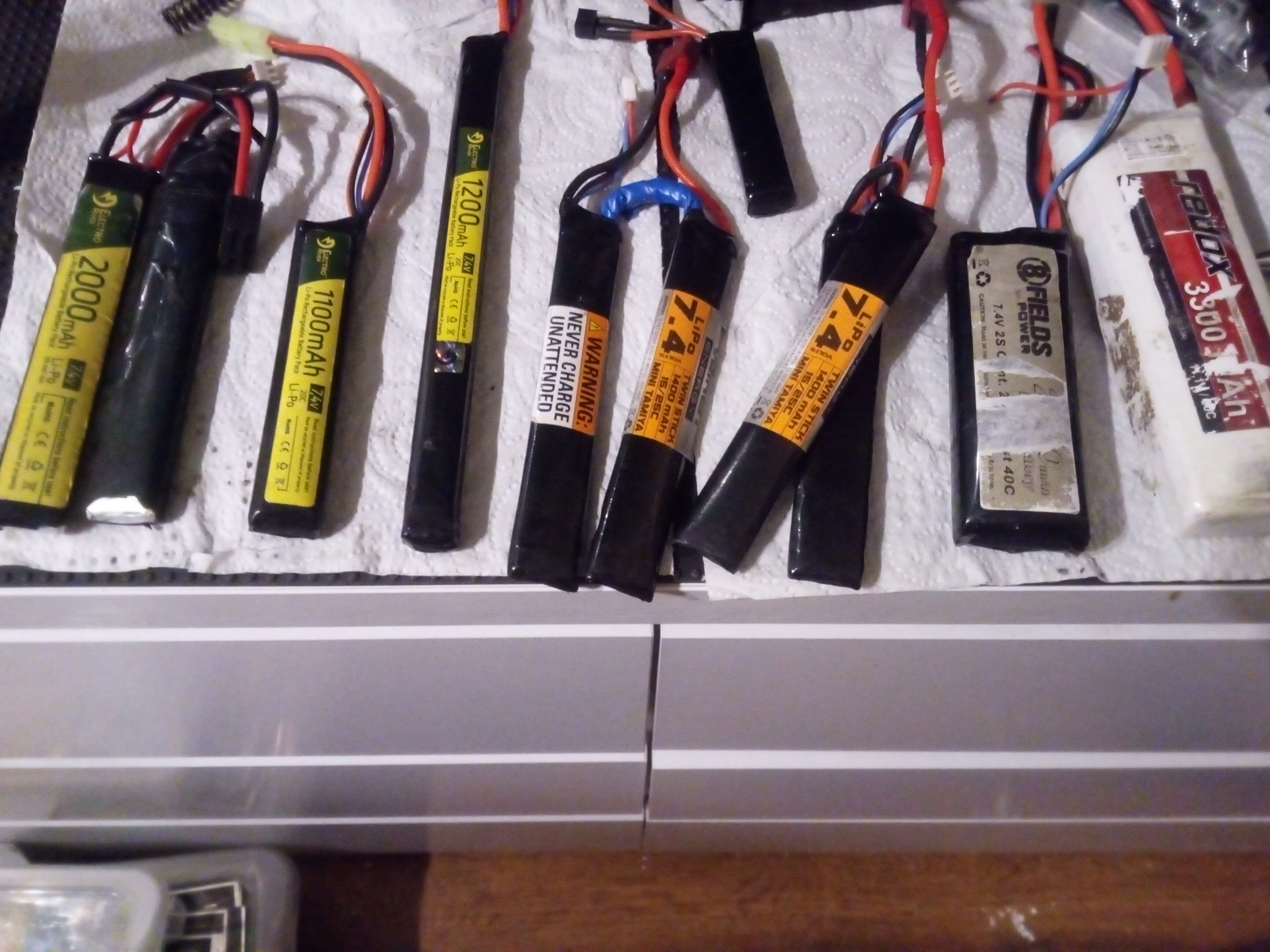 Sprzedam: akumulatory / batki LI-PO ( do regeneracji, poprawek )