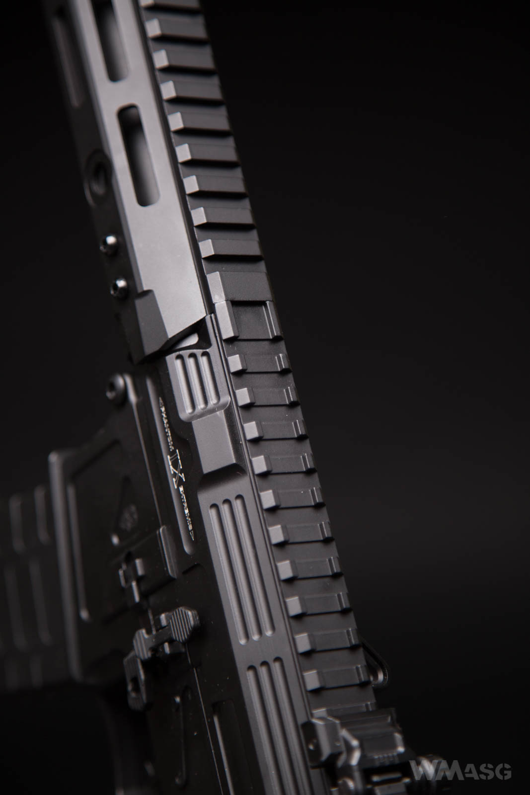 APS Phantom Extremis Mk9 eSilver Edge - wygląd