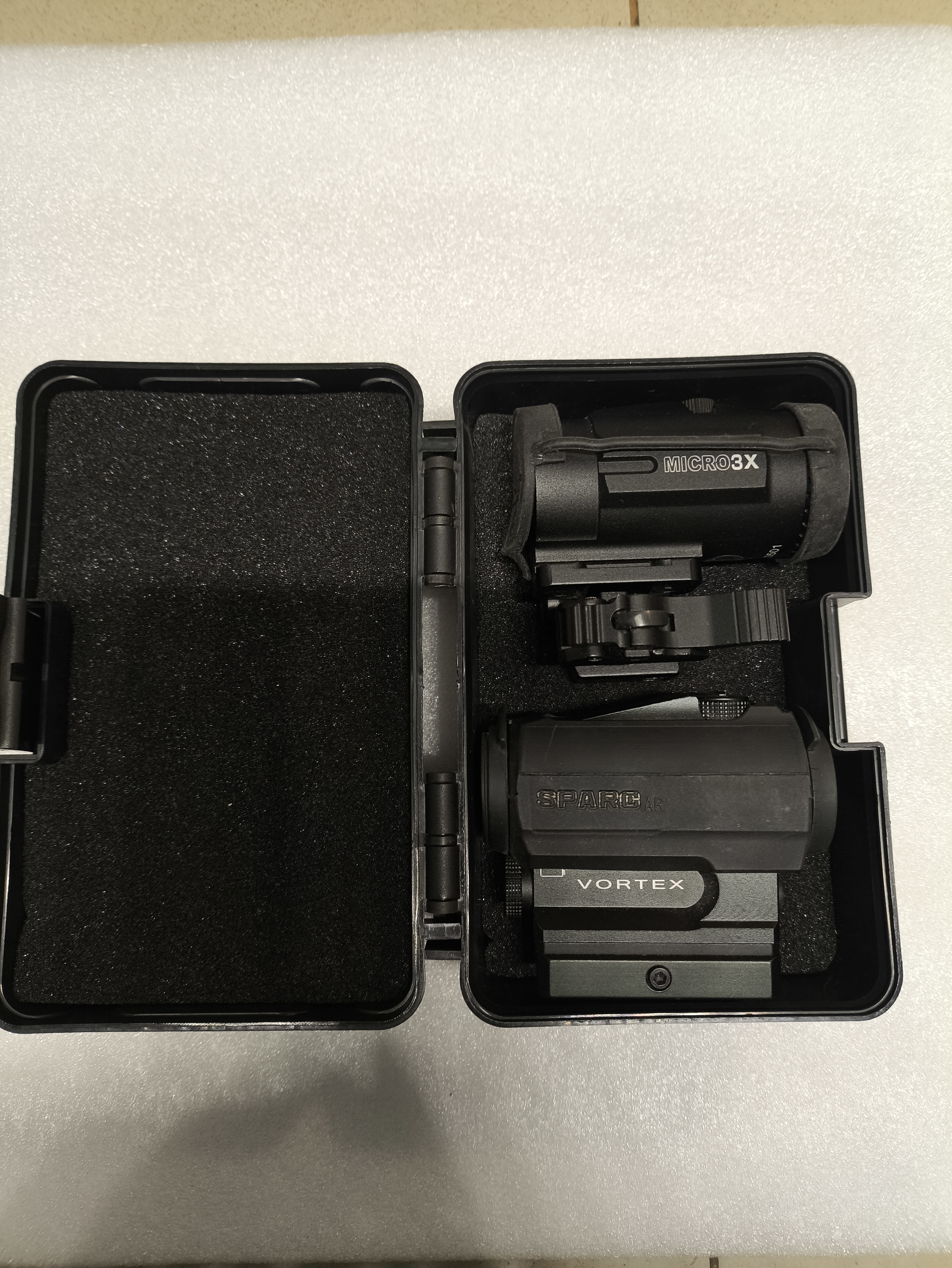Kolimator+Magnifer x3 VORTEX.