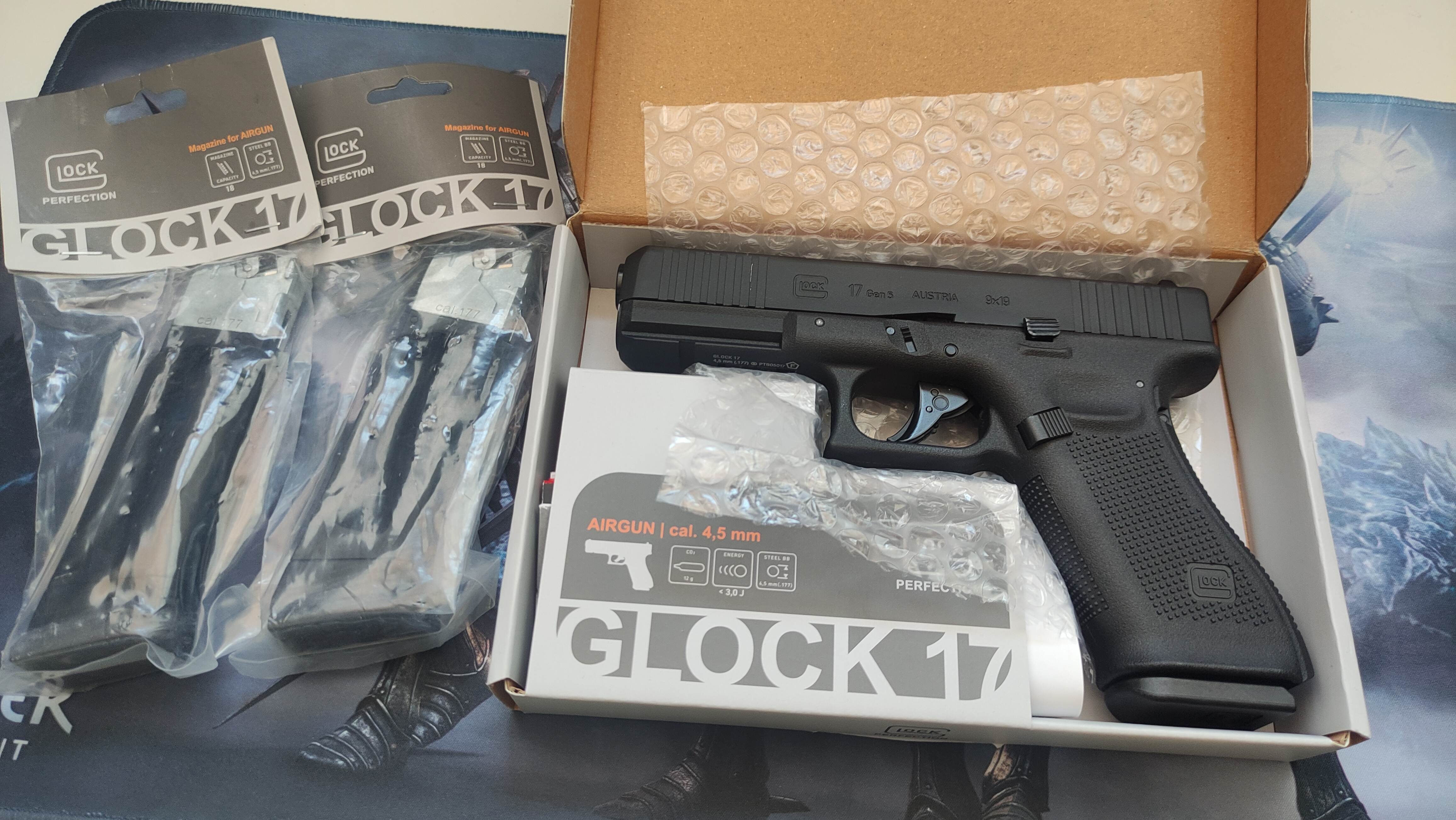 Wiatrówka Glock 17 Gen 5 Umarex + 2 Magazynki!