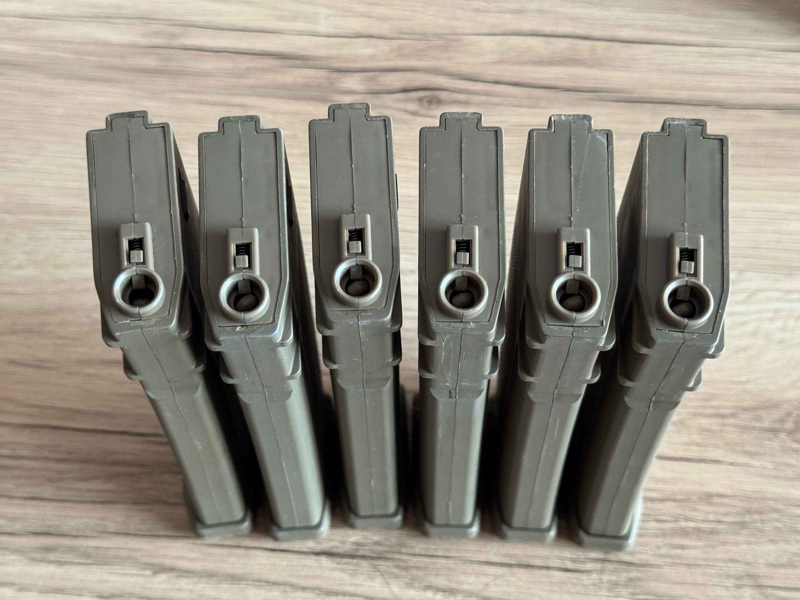 6x Magazynek Specna Arms S-Mag Mid-Cap na 125 kulek do M4 - TAN