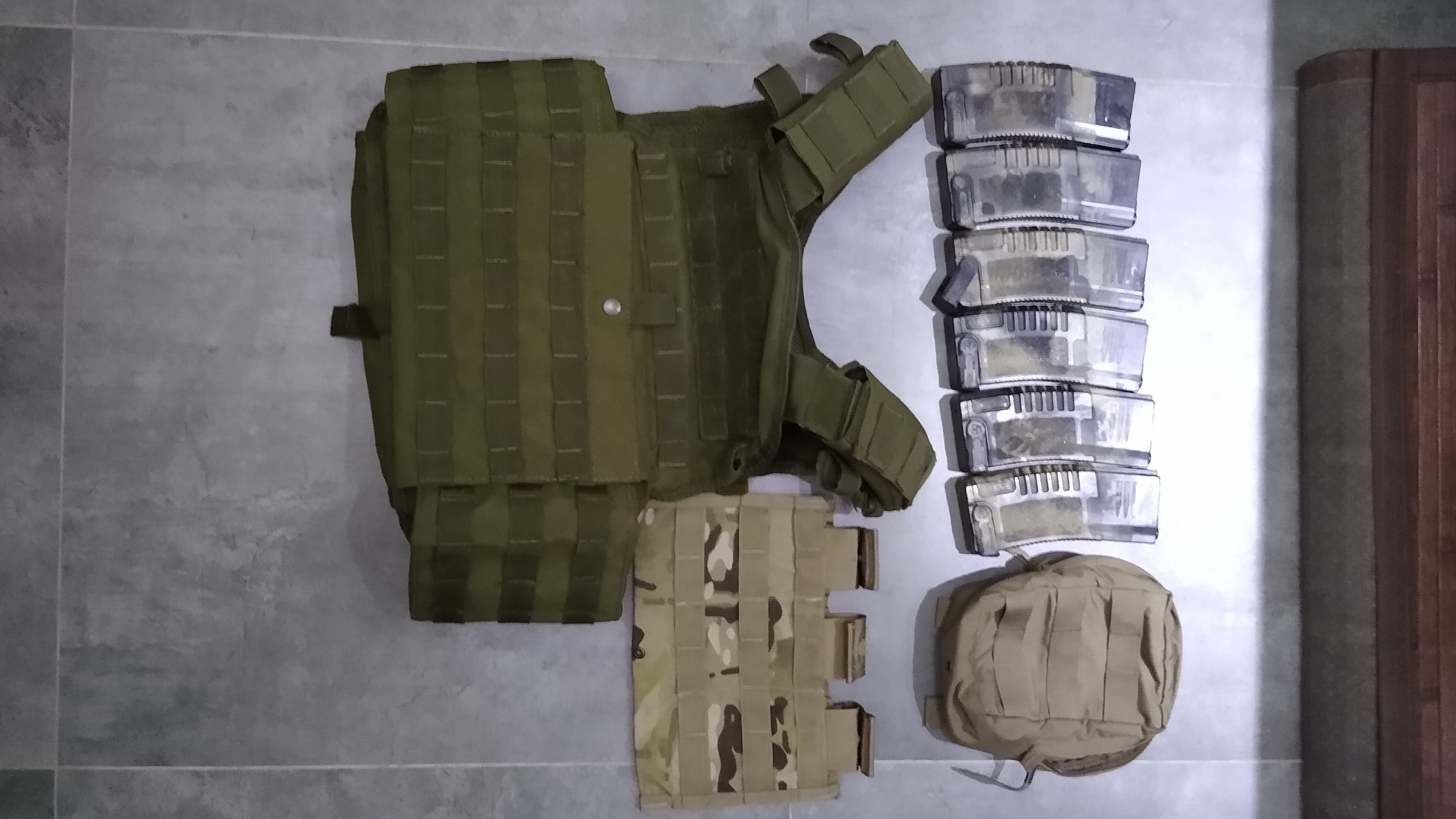 Magazynki m4. Ładownice. Kamizelka