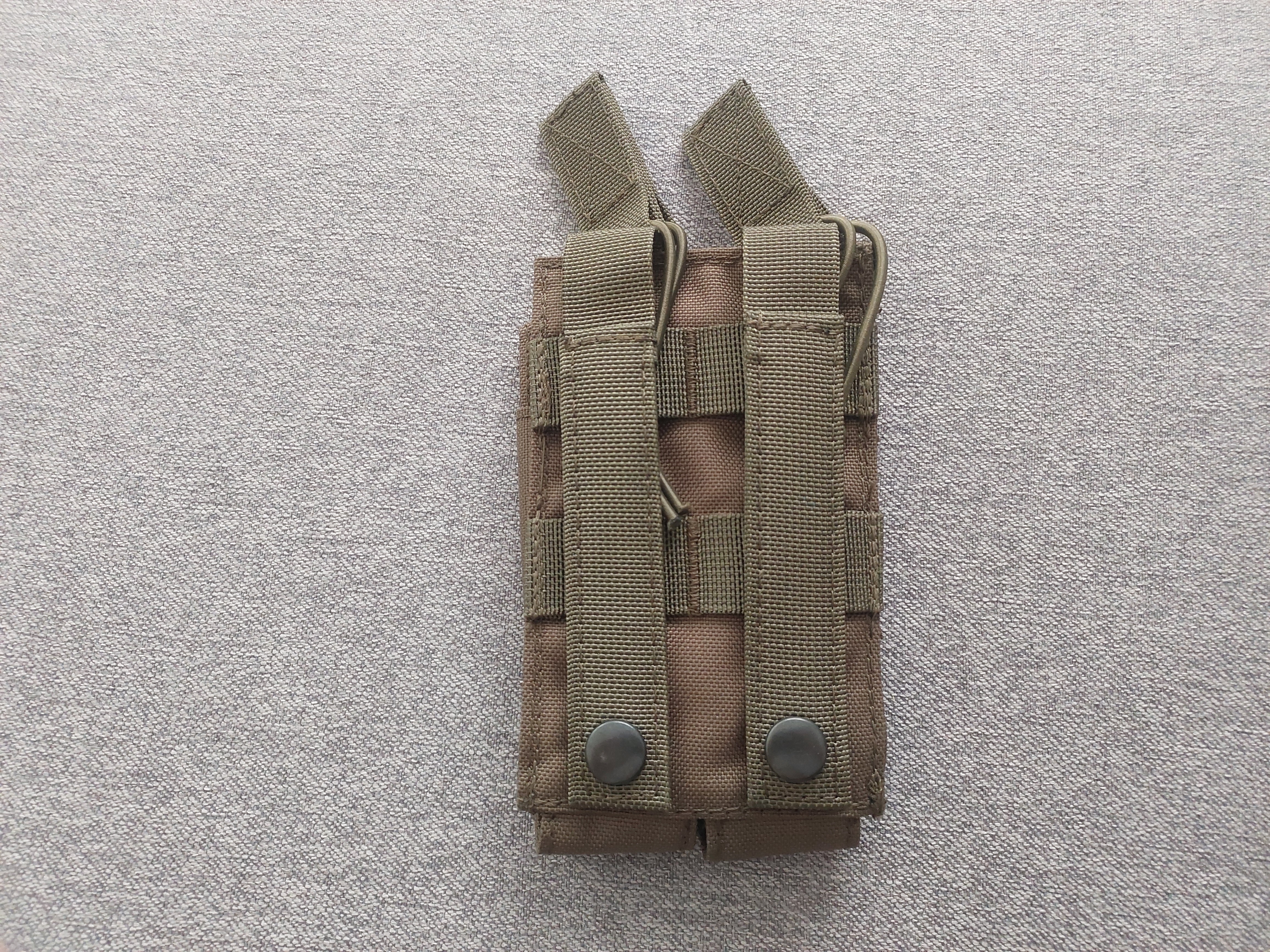Zestaw Replika MP5 firmy J.G. model J.G. 0.69 + magazynki + bateria + ładownica