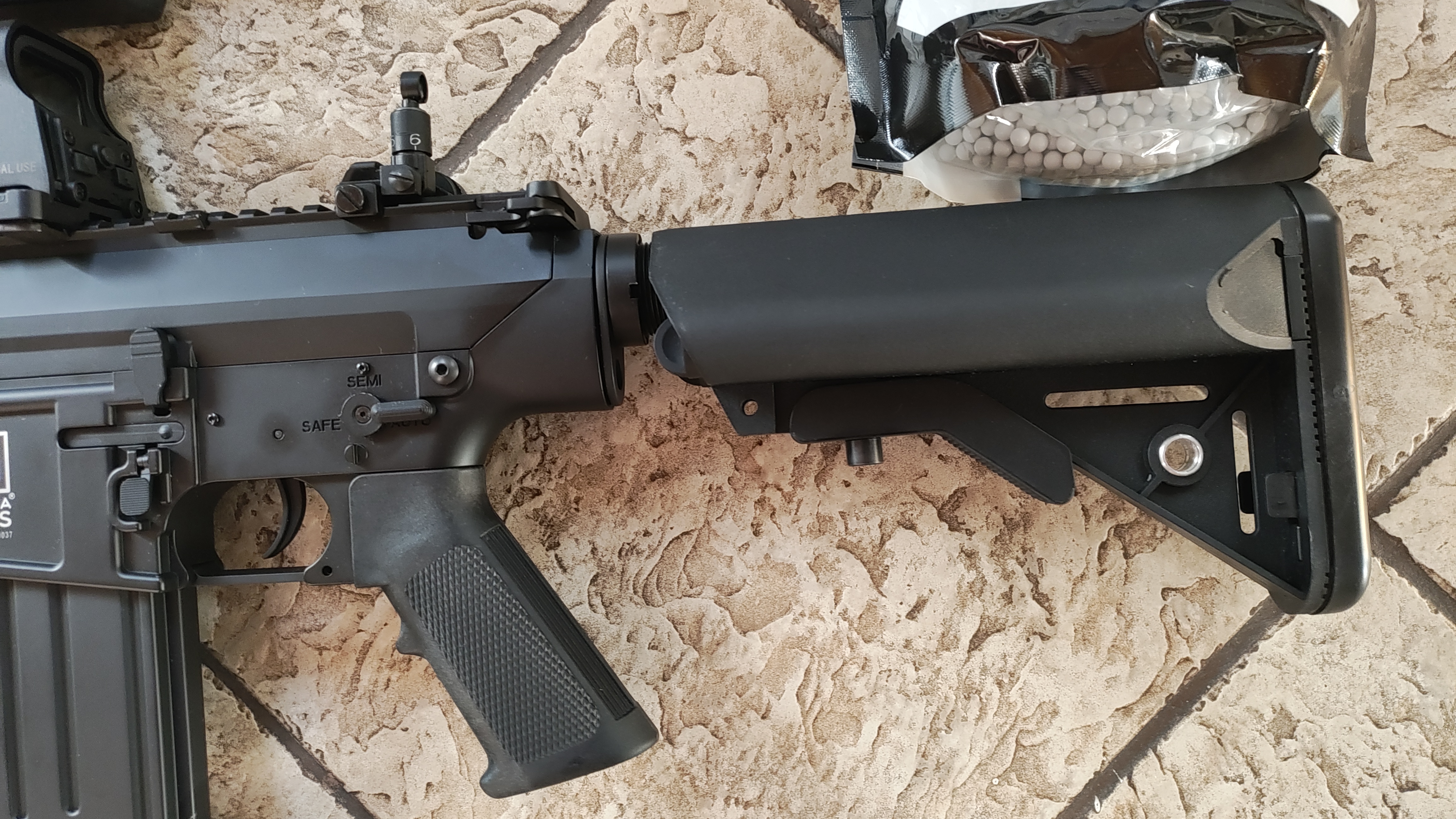 Specna Arms SA‑E36 Edge Kestrel ETU (AEG) + 5 magazynków, Li‑Po 11,1V, kolimator