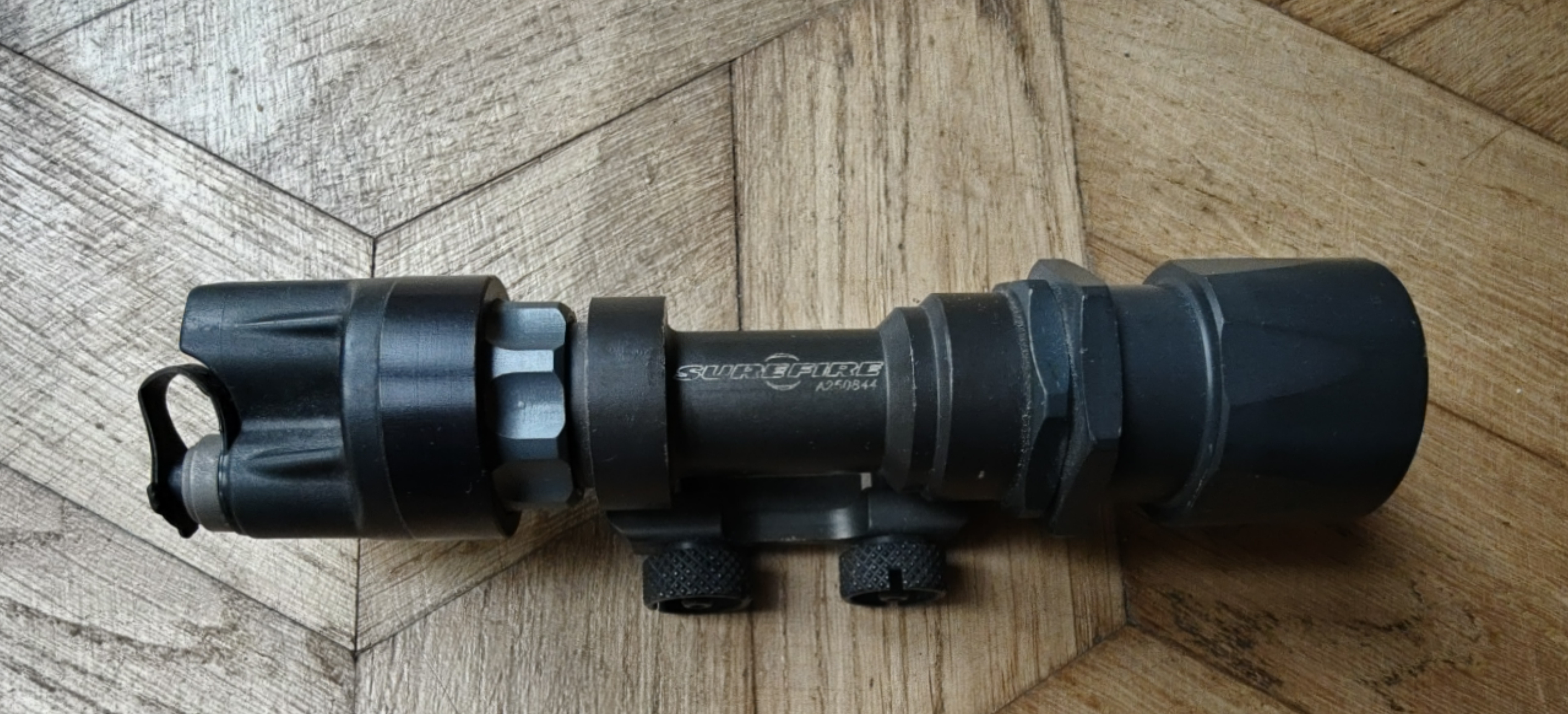 Latarka Surefire M951 + filtr IR US ARMY USMC