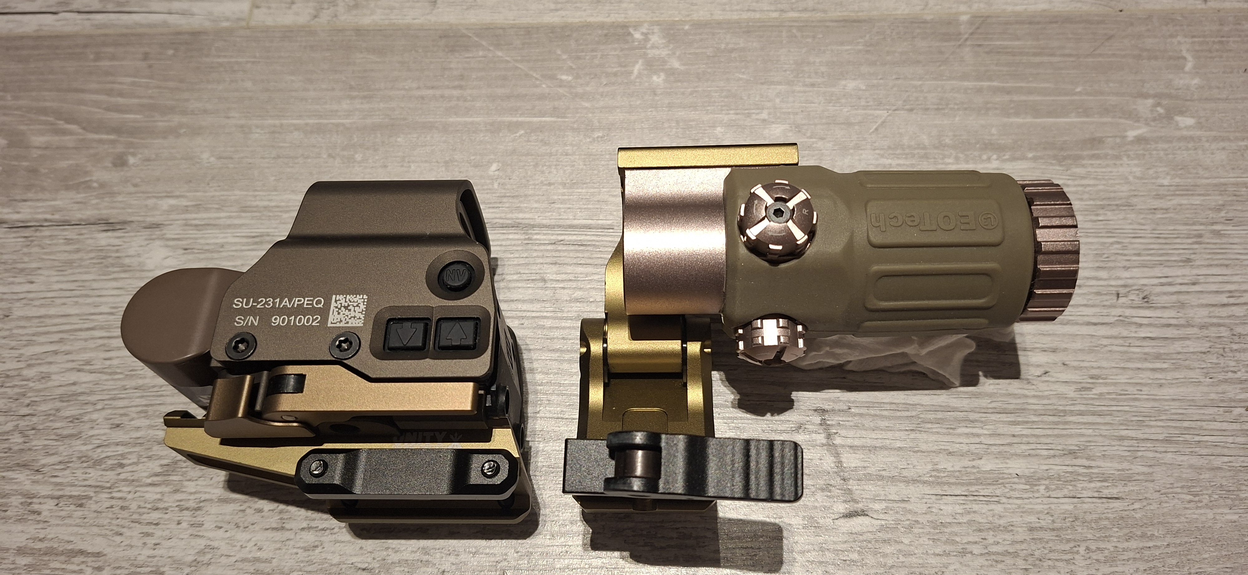 Holy Warrior S1 EXPS3-0 NV Fucntion 558 Red Dot Sight Hunting Holographic Scope 2021.Ver W/Original Logo Sign Marking - Color&marking : TAN&Mil Spec Marking