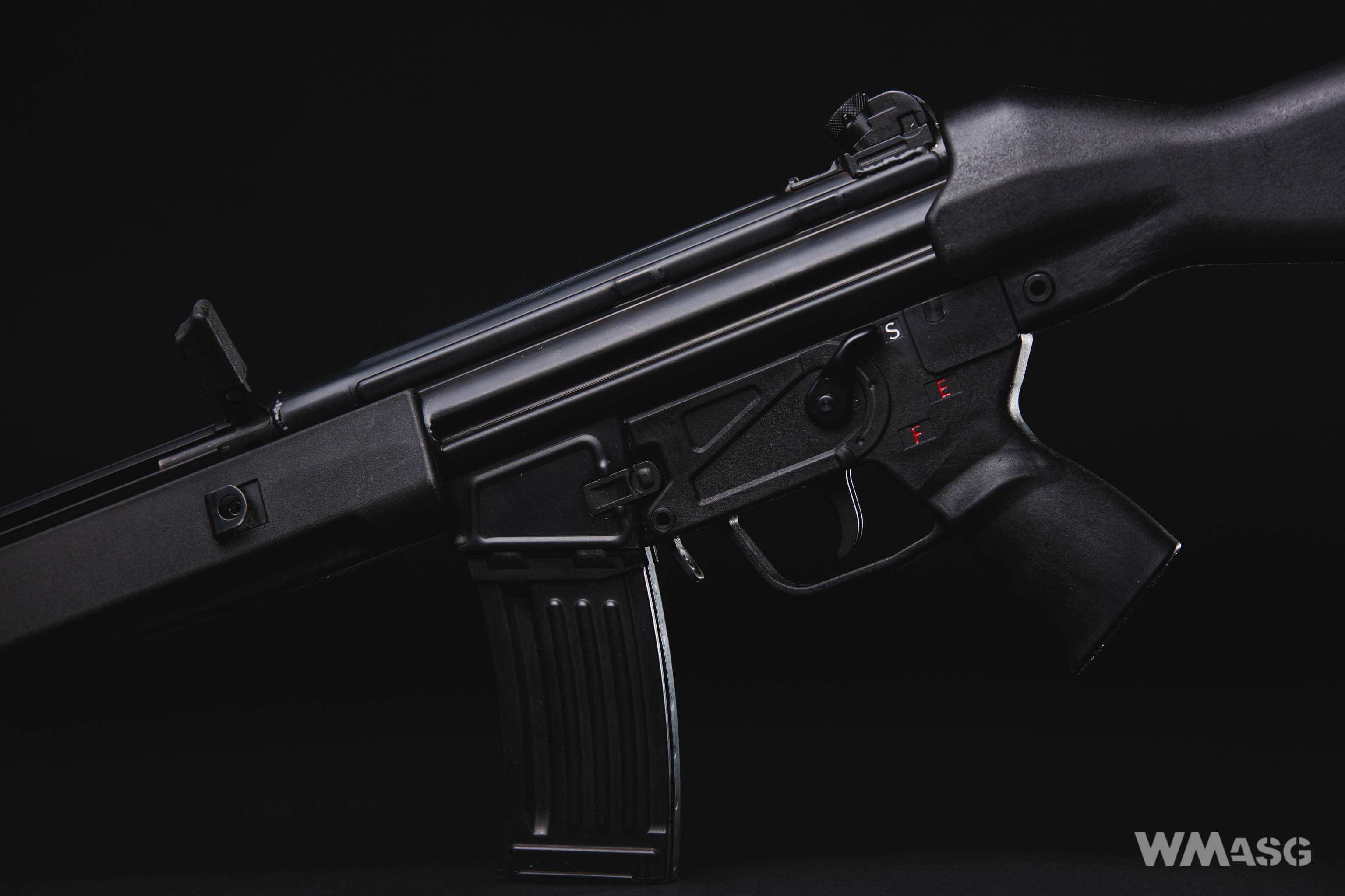 LCT LK-33A2 (HK G33) z zewnątrz