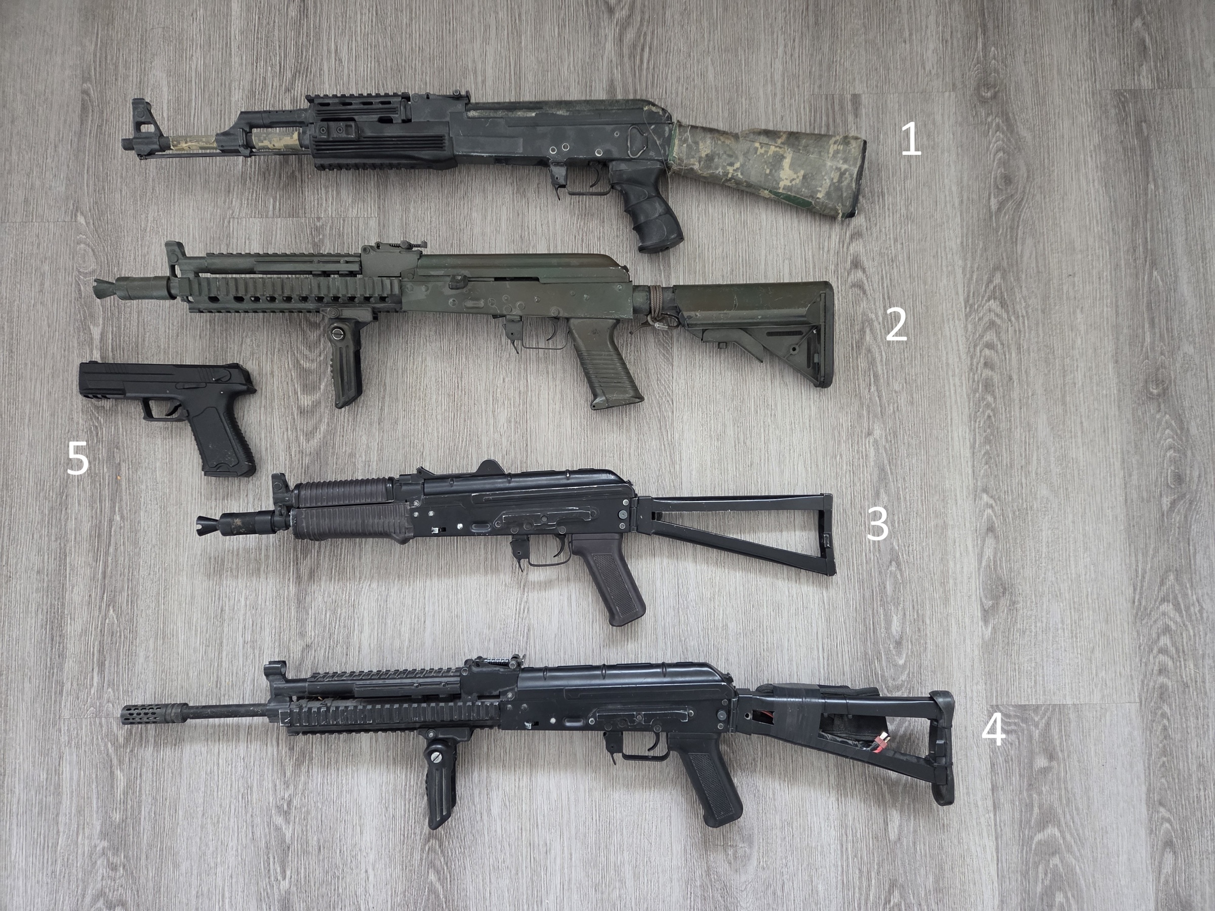 Stare repliki CYMA serii 04x