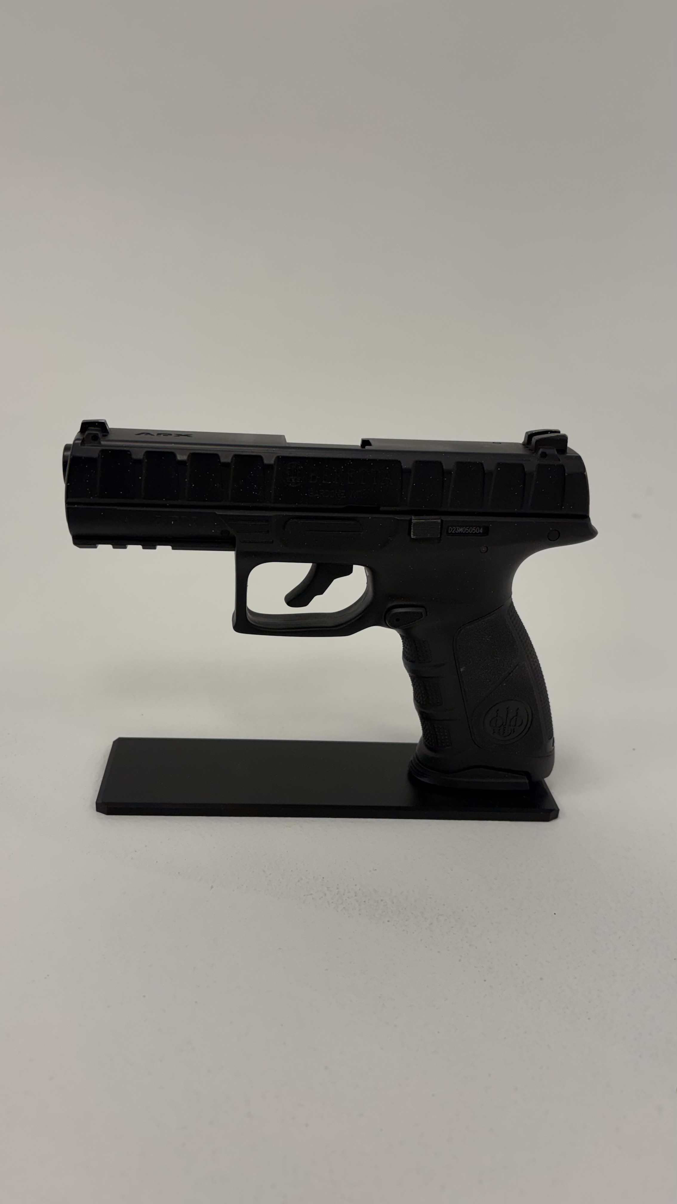Replika airsfot pistolet GBB Beretta APX Umarex