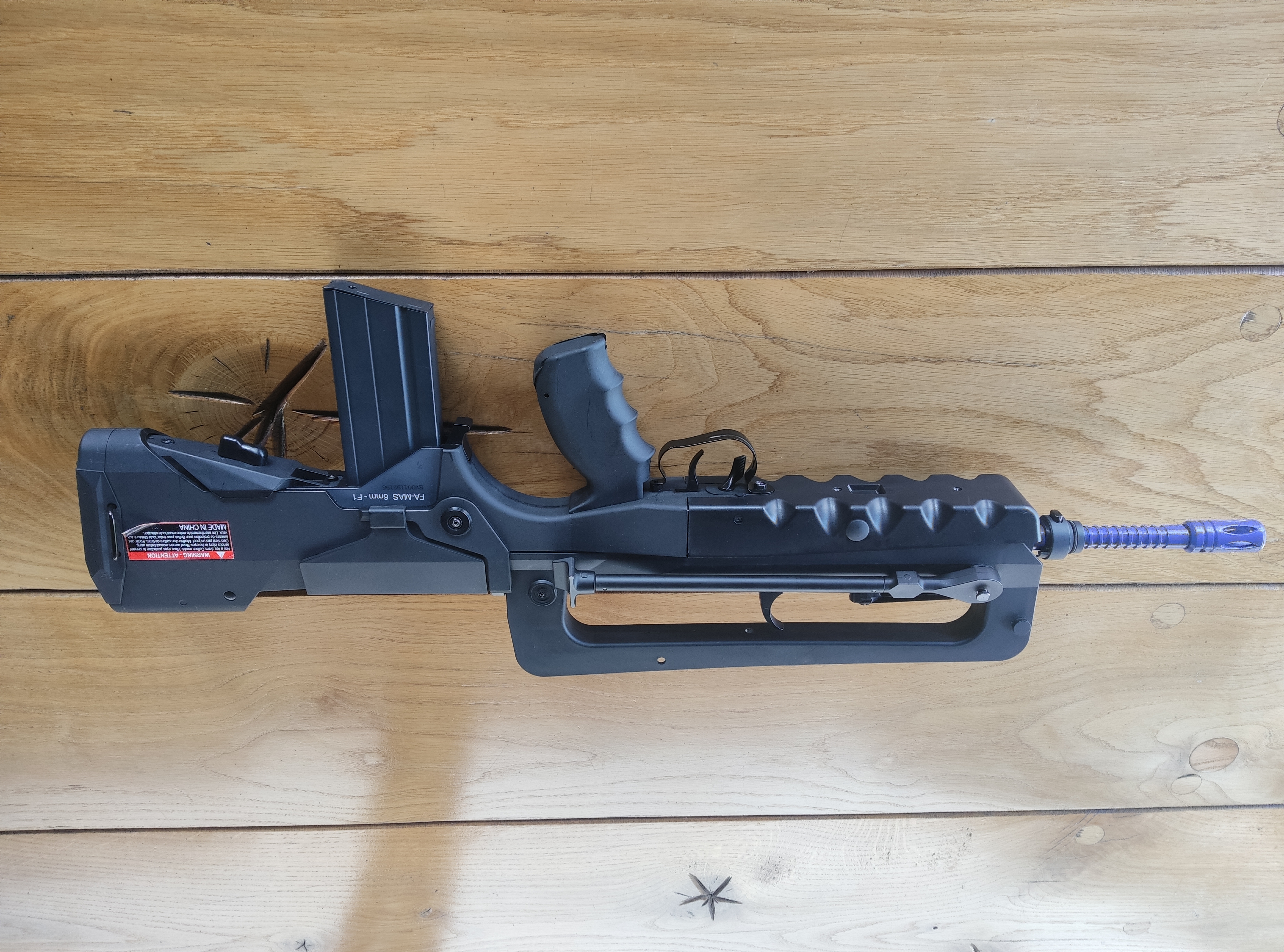 FAMAS F1