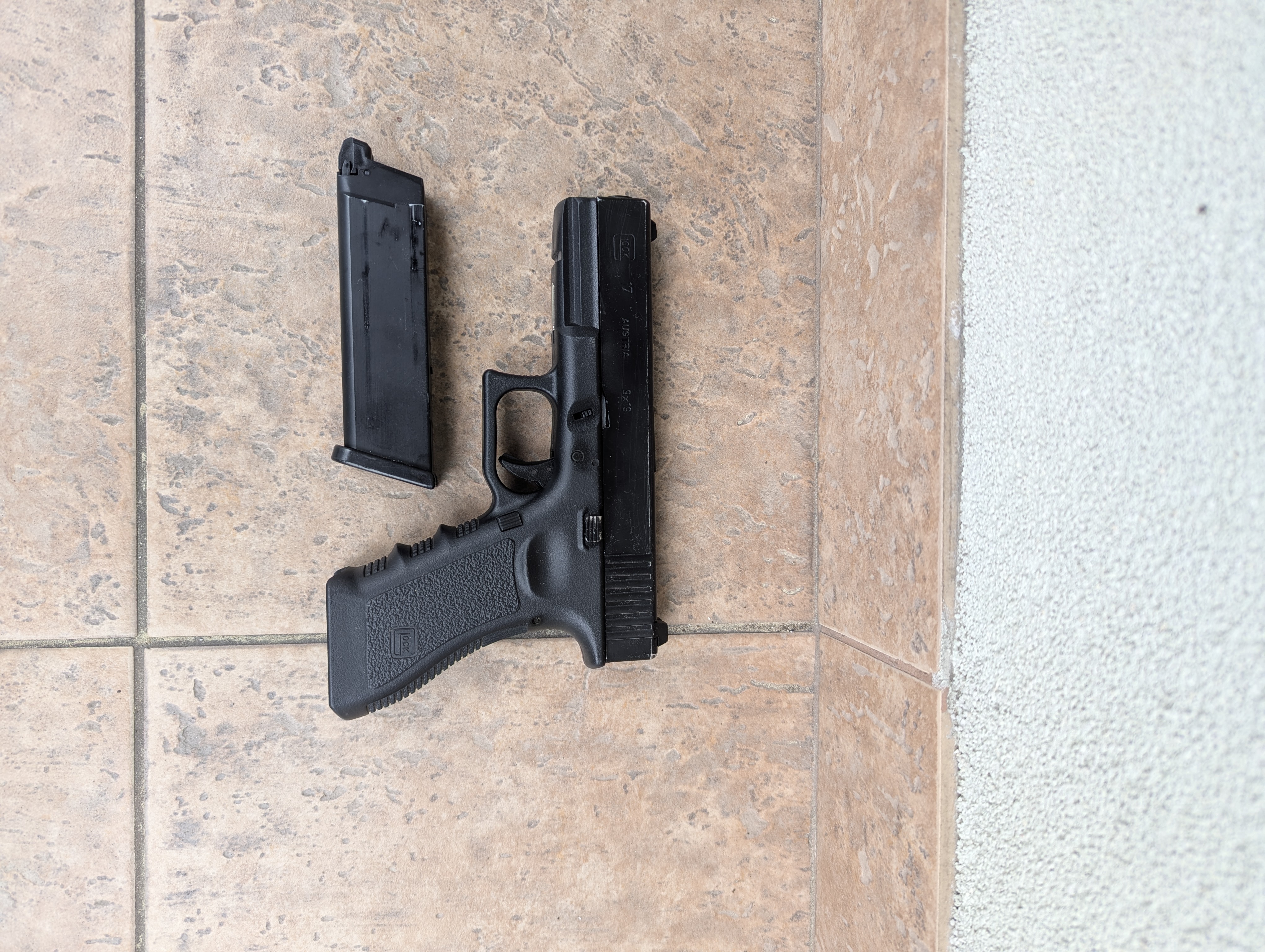 Replika Glock R17 Army
