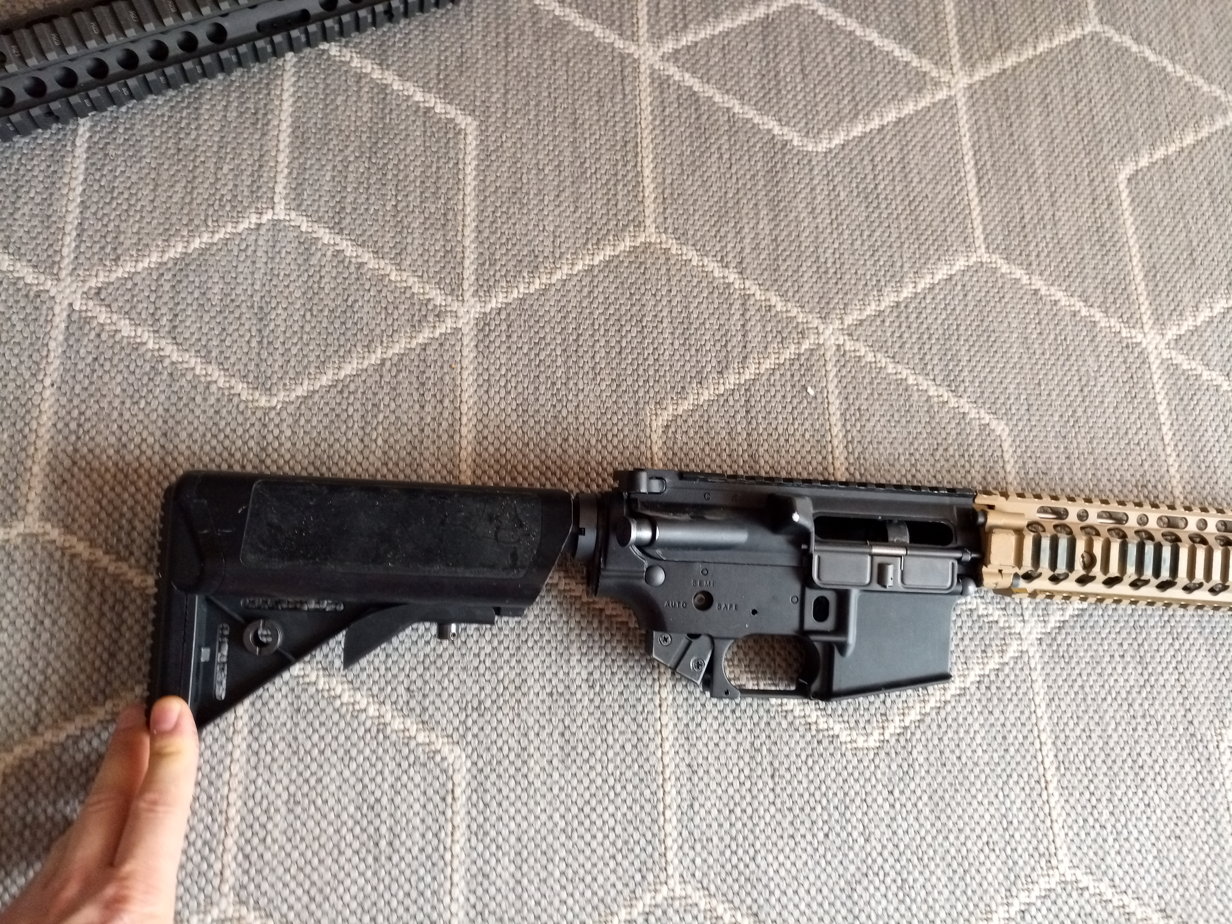 3 repliki m4 E&L