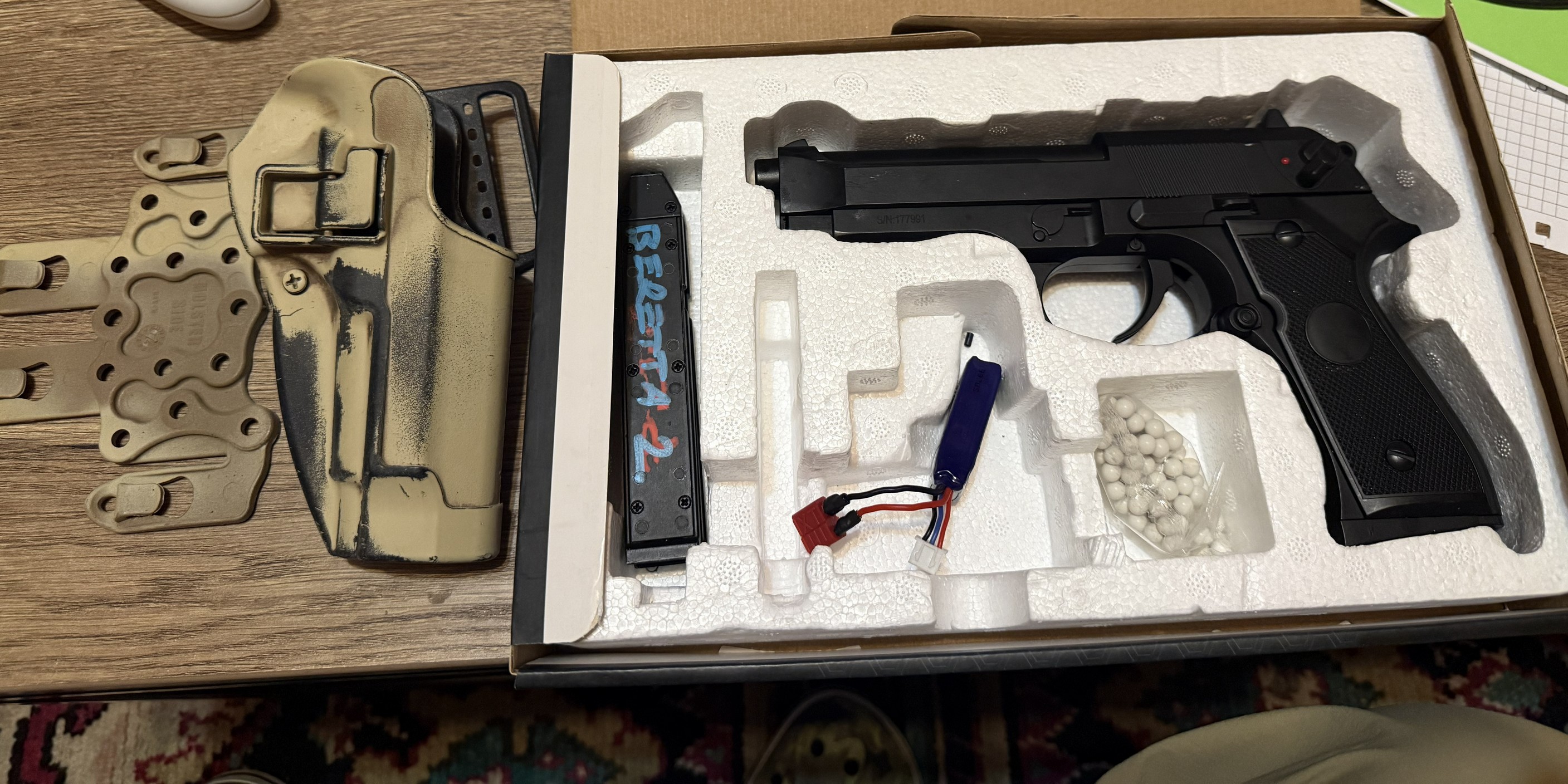 Beretta M9 Cyma AEP, kabura SERPA BHI