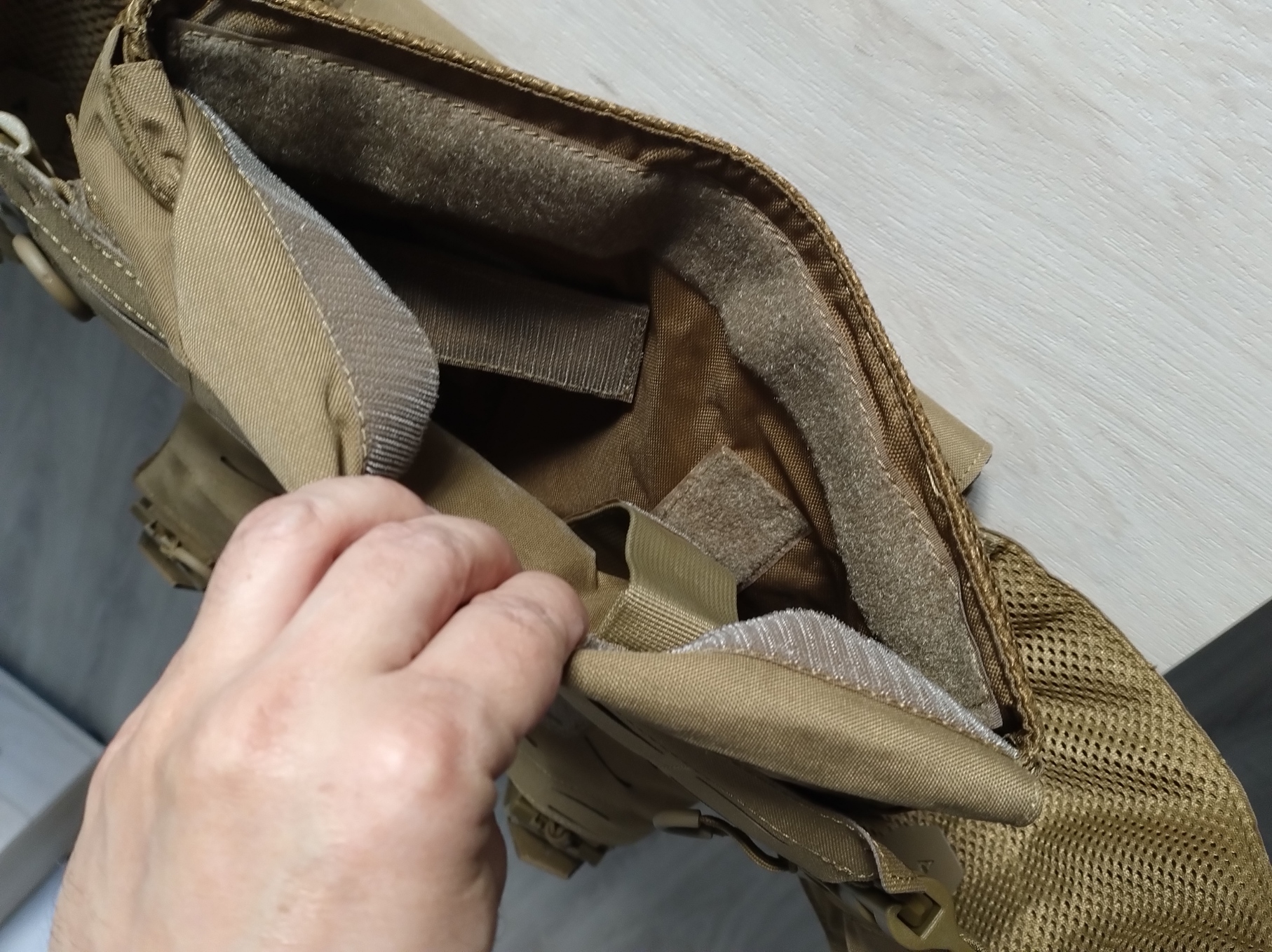 Kamizelka taktyczna Plate Carrier MOLLE - różne modele, hurt od 10 szt.