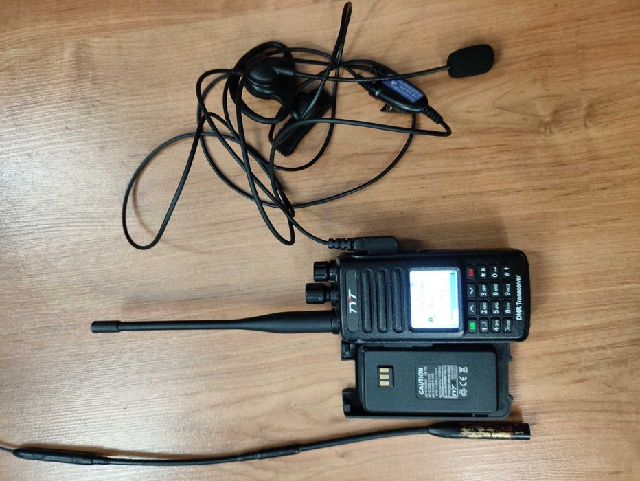 Radiotelefon DMR TYT MD UV390