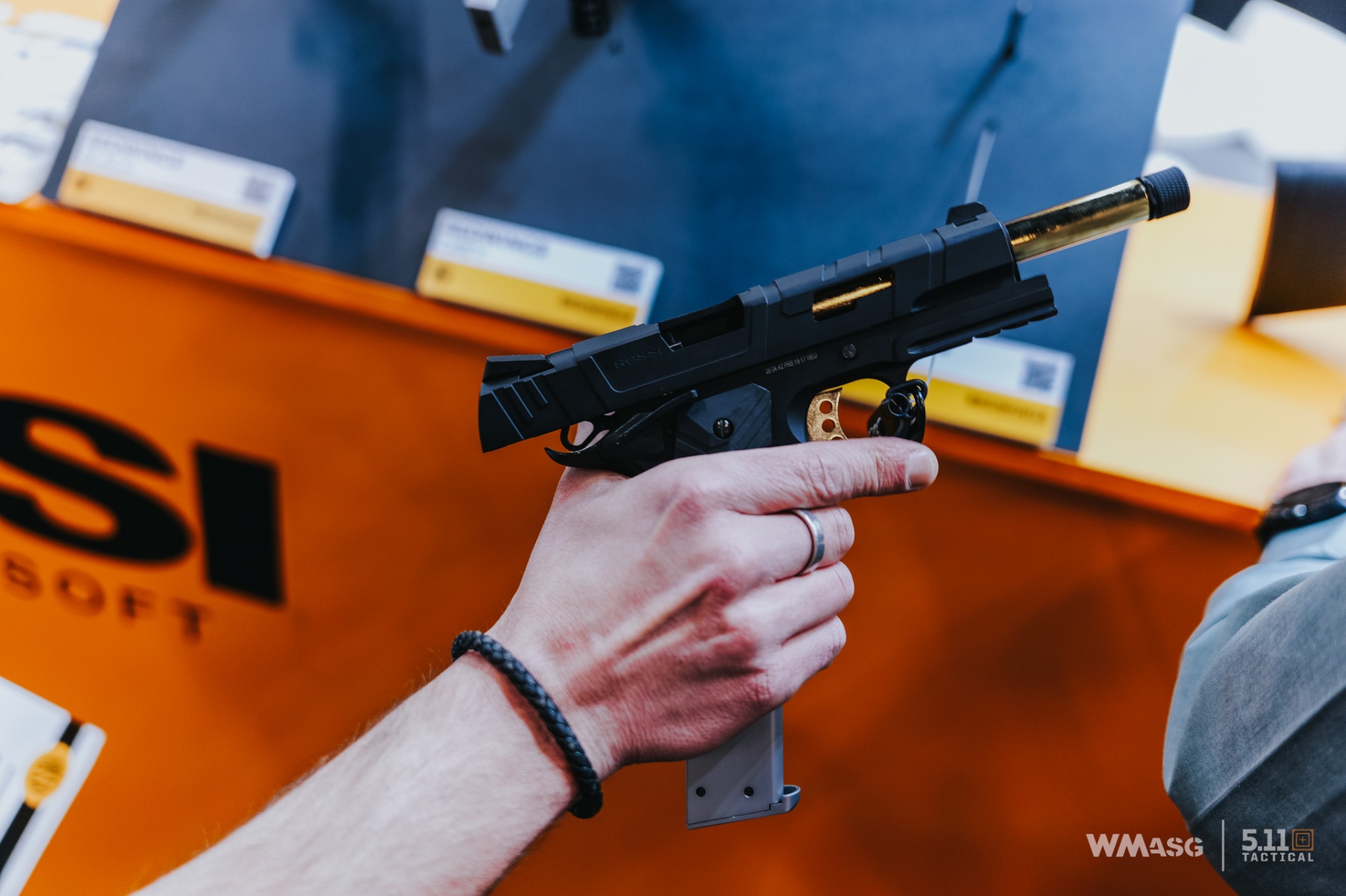 Z wiatrówek do replik airsoftowych czyli Rossi na targach IWA 2023