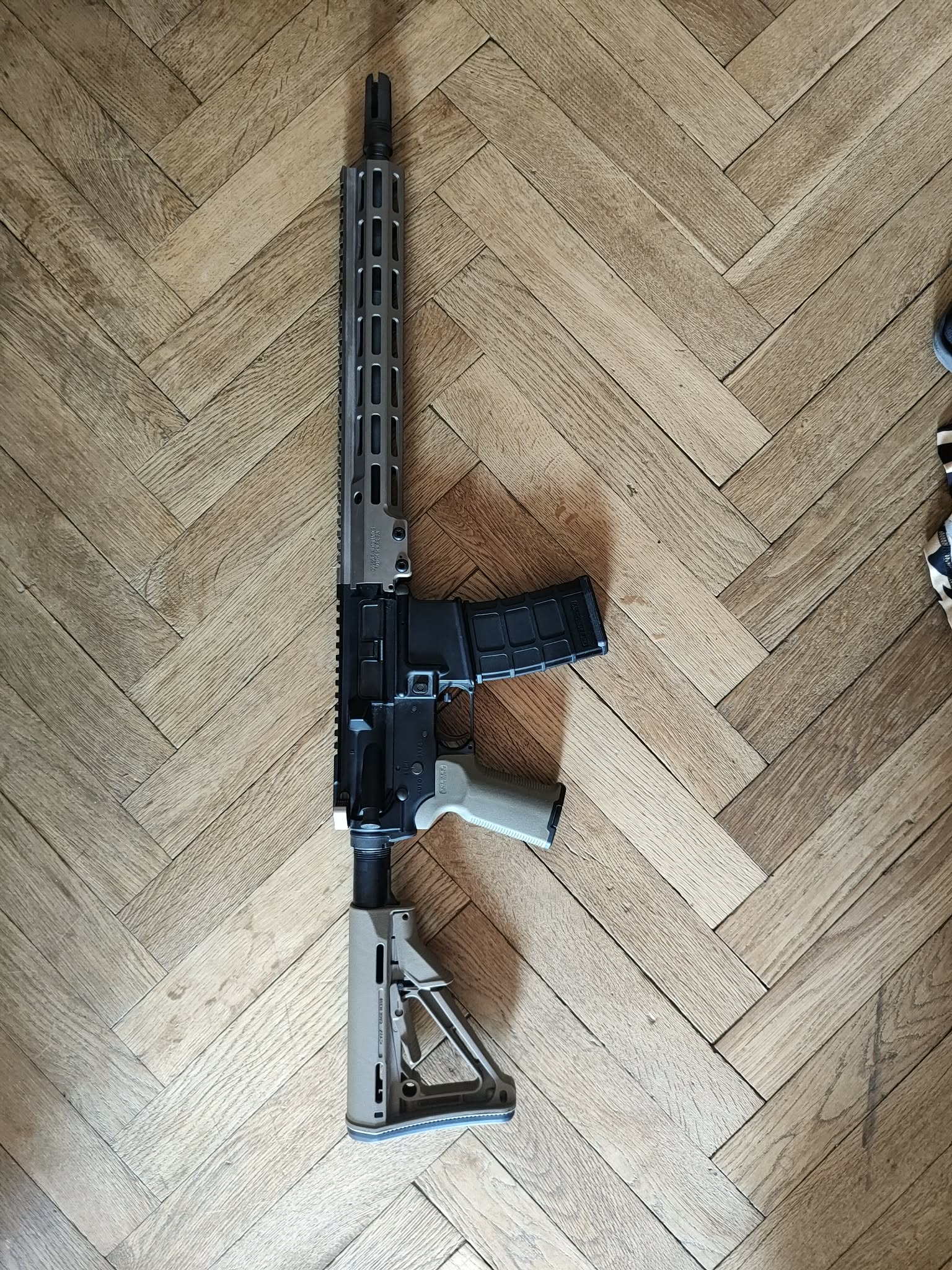GHK AR15 URGI 14.5" GBBR + 7 magazynków, magpul furniture
