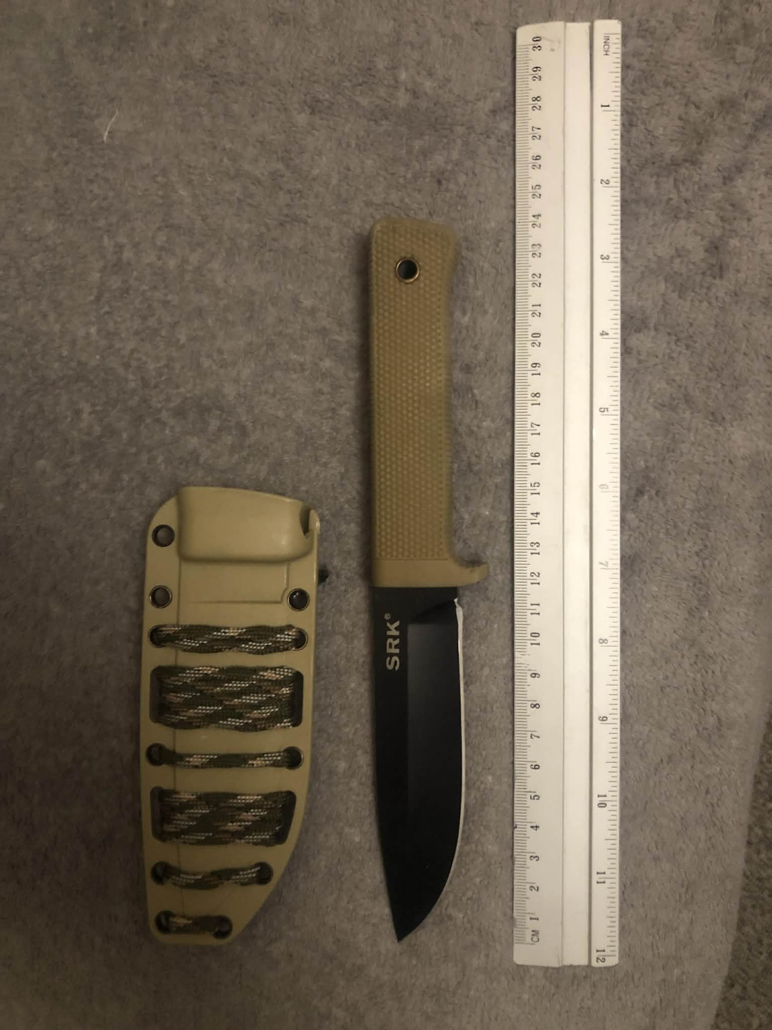 Nóż SRK-1 kopia + paracord