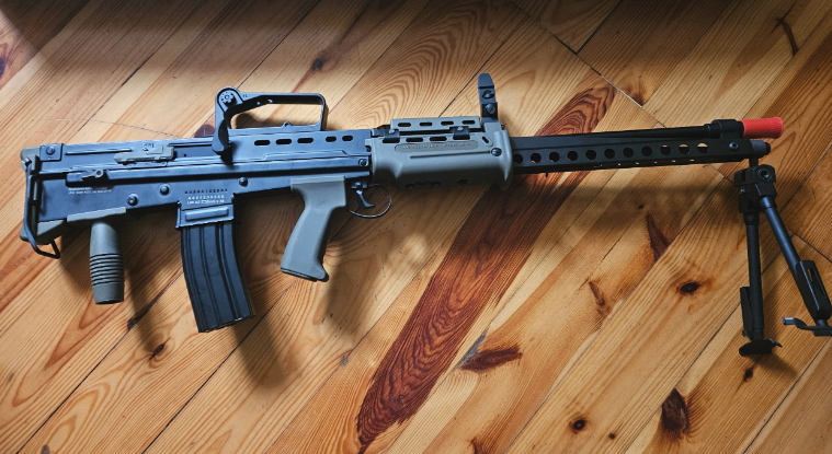 Replika karabinu L86A2 LSW - ICS