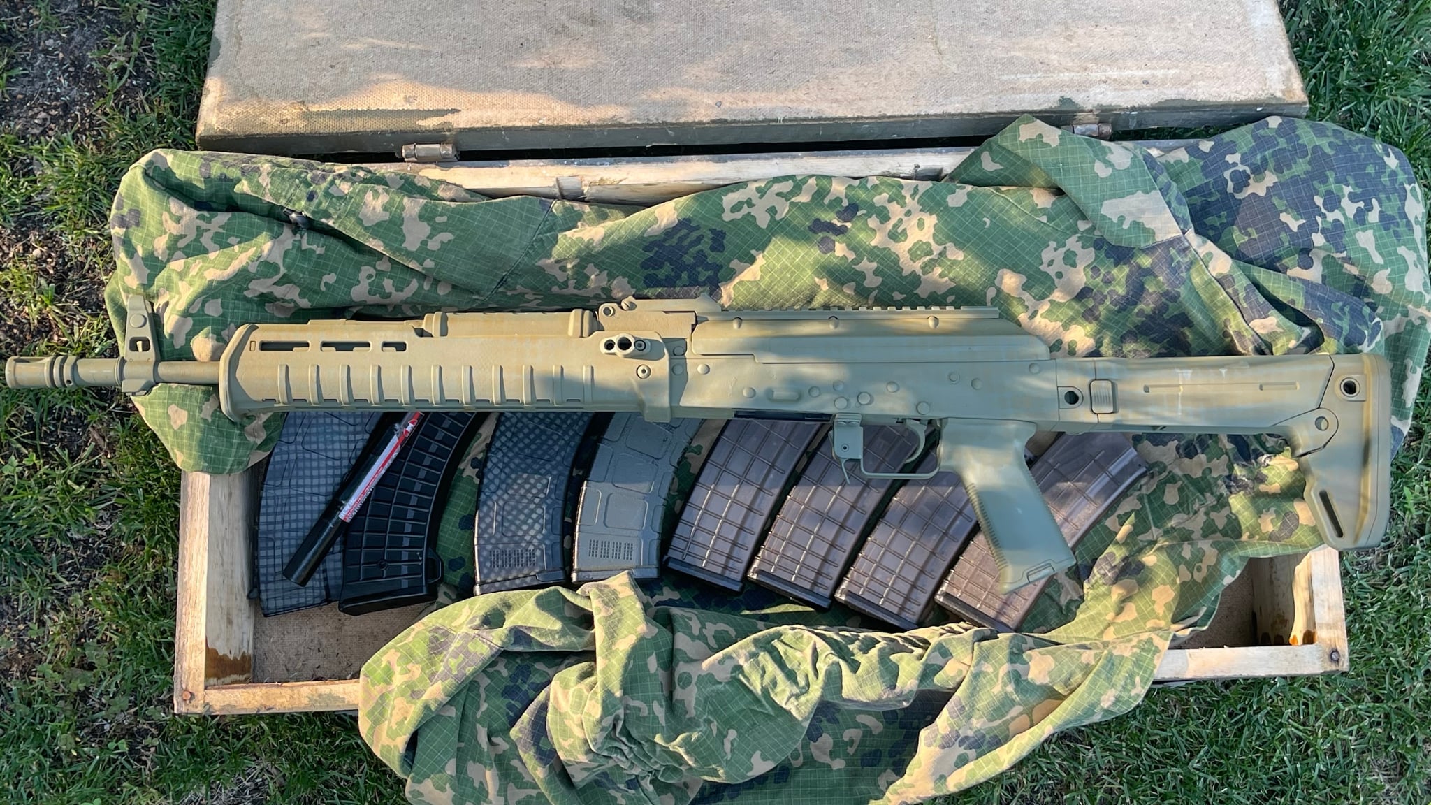 AK Taktyczny CYMA CM.077A – 8 Magazynków + LiPo 11.1V + skrzynka amunicyjna