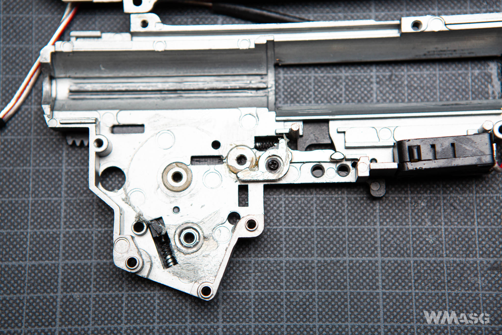 AK12 Arcturus (AT-AK12) wewnątrz