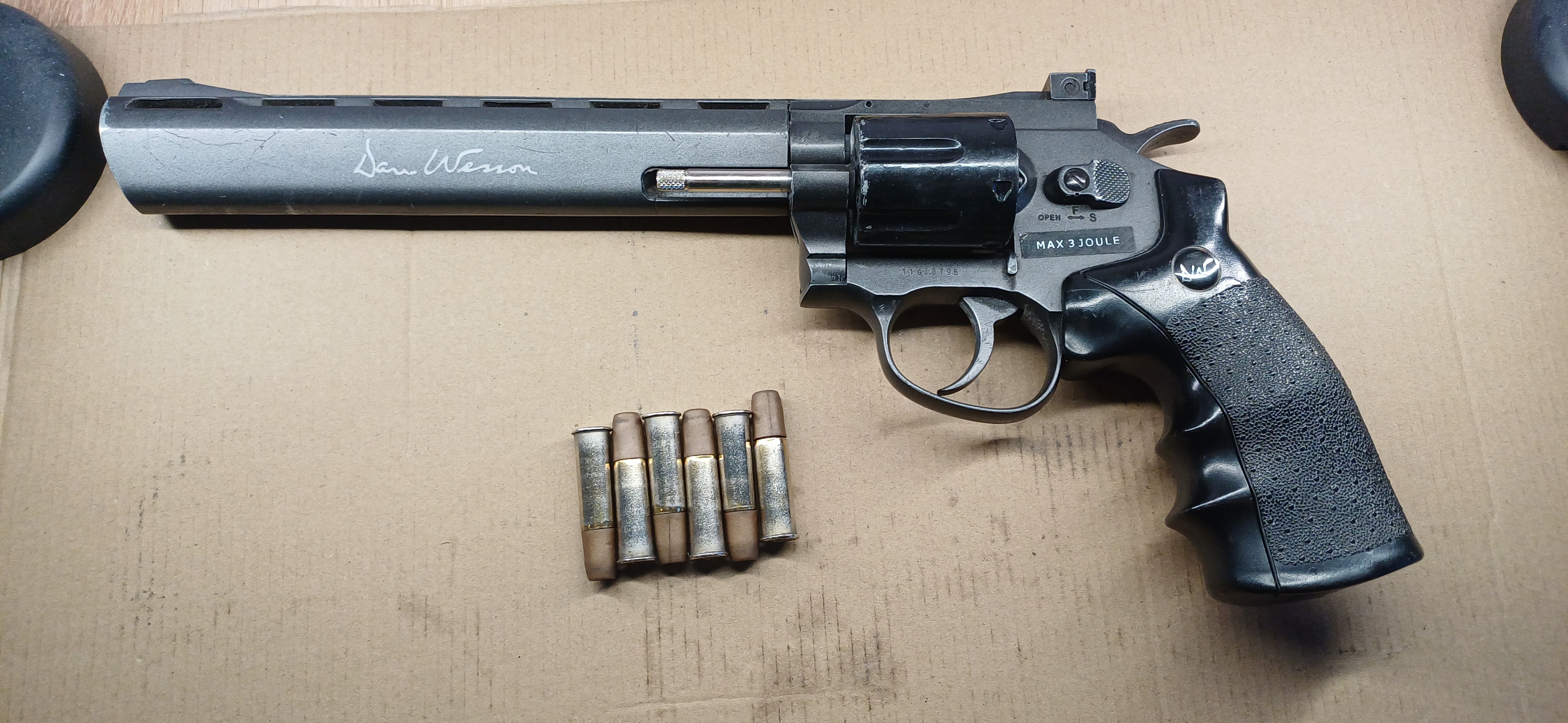 Dan wesson 8" rewolwer